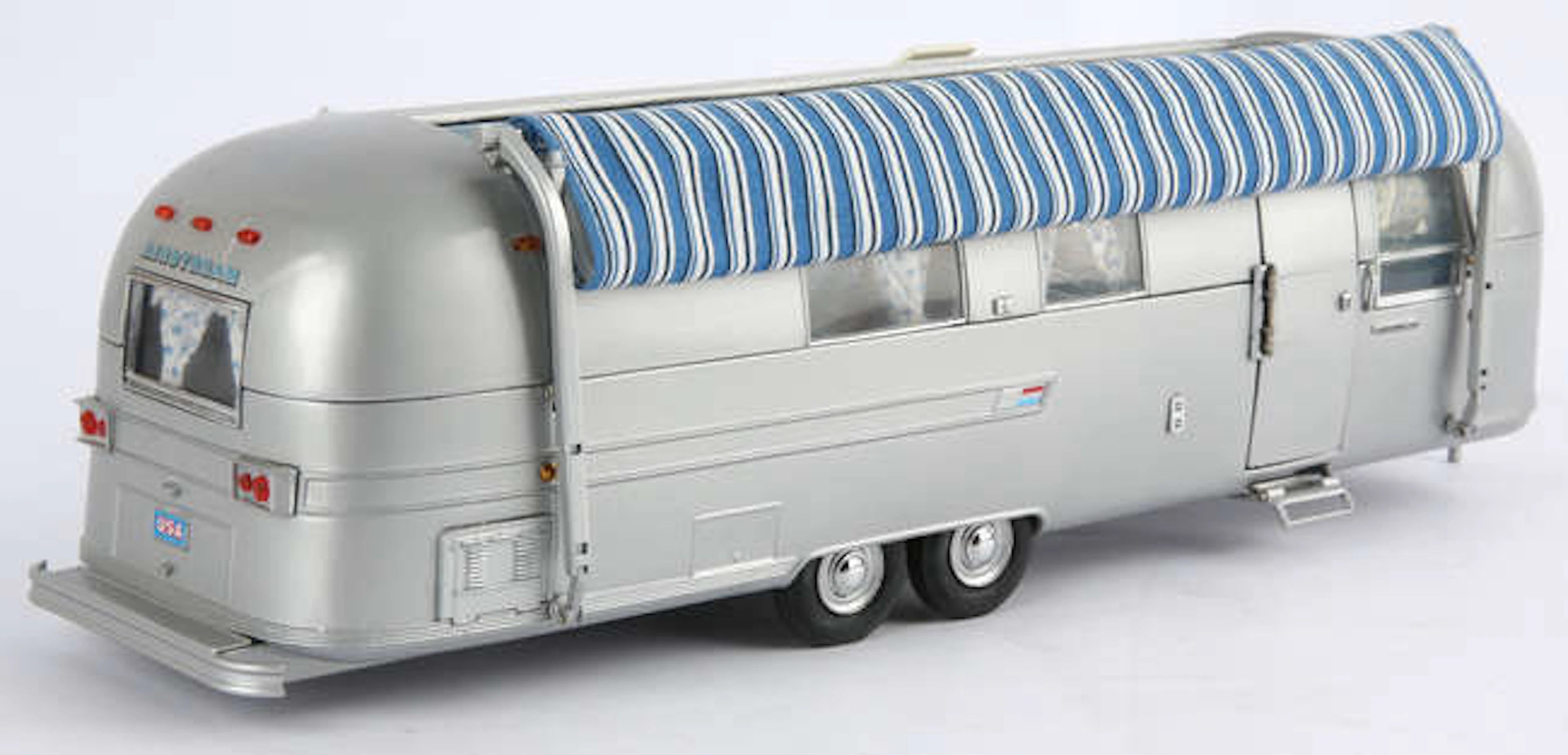 A Franklin Mint scale model 'The Airstream' International Land Yacht