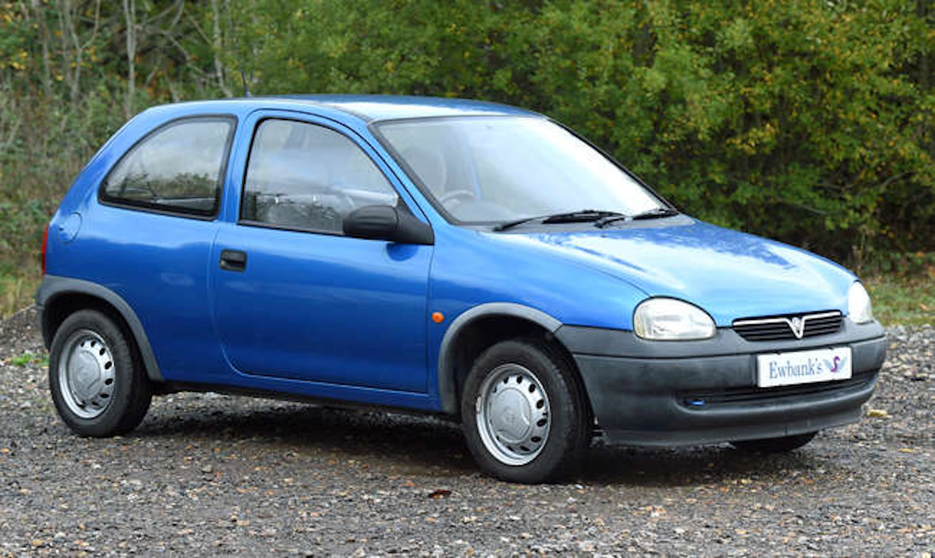 2000 Vauxhall Corsa Envoy 1.2 16v Automatic. Registration number: