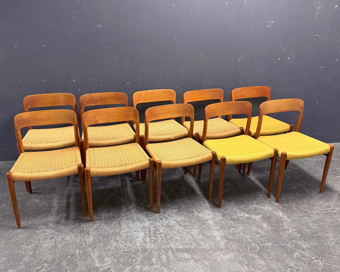 IELS O. MØLLER. 10 Stühle.