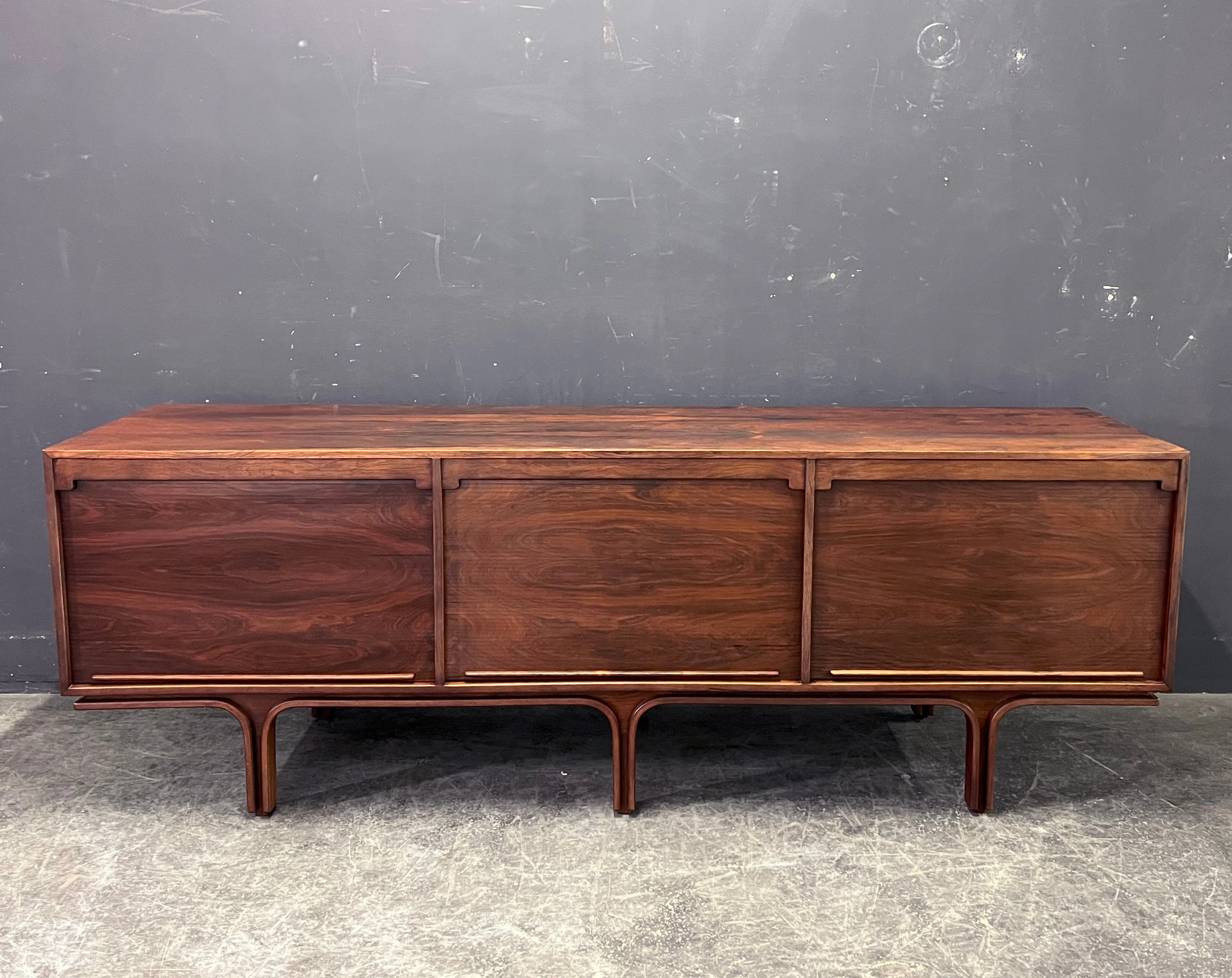 GIANFRANCO FRATTINI. Sideboard Bernini 1960.