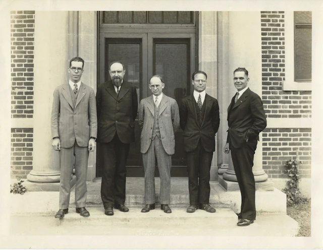 [SCIENTIFIC PUBLICATIONS] ARCHIVES of Dimitri RIABOUCHINSKY RIABOUCHINSKY