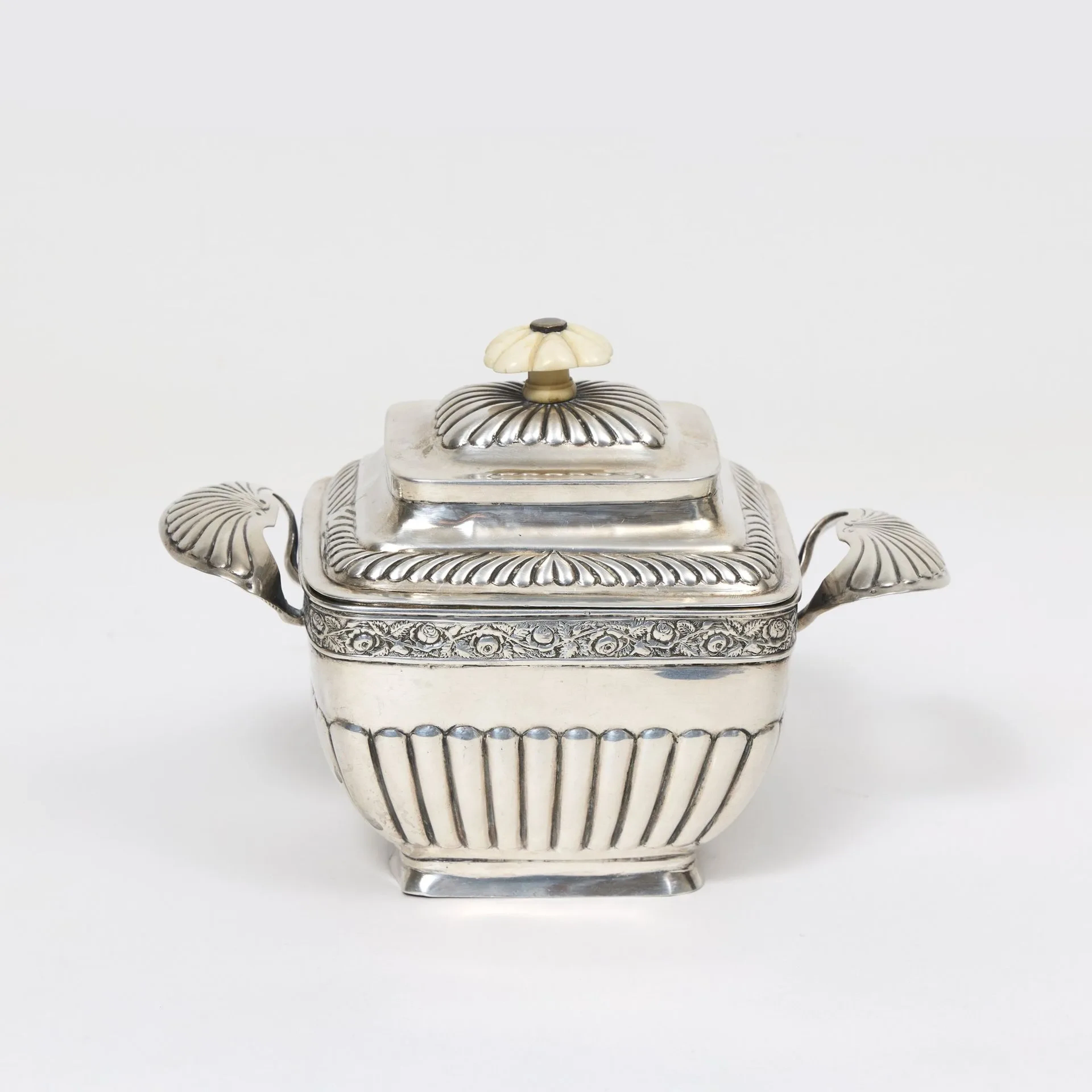 SUGAR BOWL with lid Decorated with floral garlands Engraved and chased