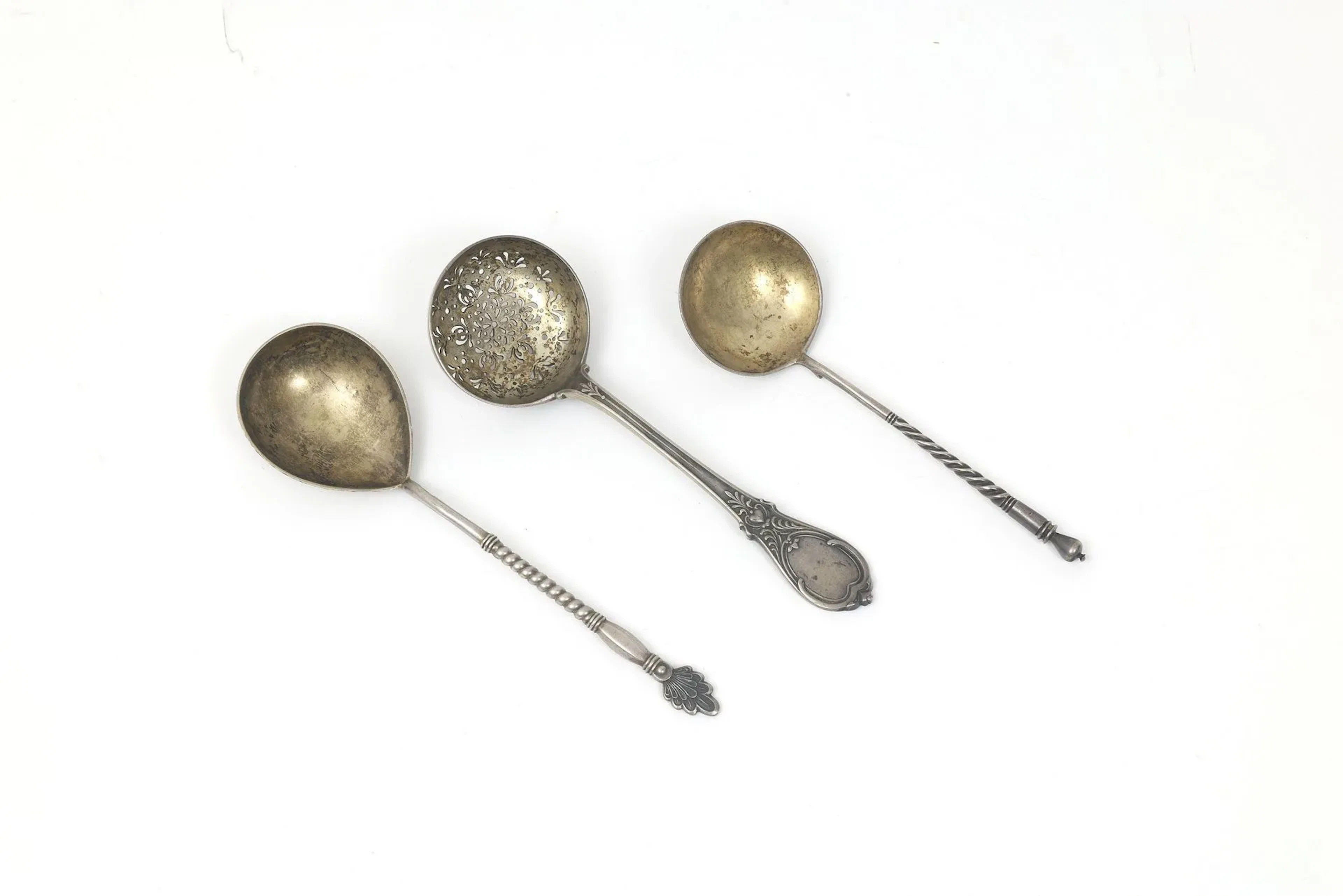 Set of table cutlery by K. Fabergé Includes: two serving spoons and