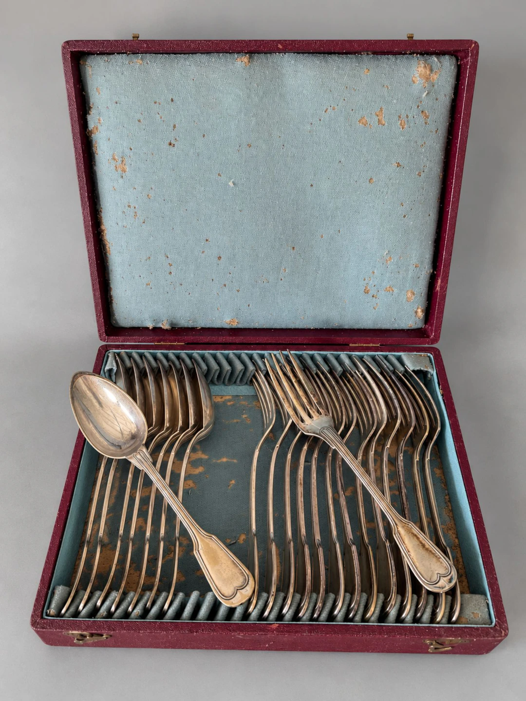 Set consisting of 14 silver-plated dessert forks and 8 silve - Lot 187