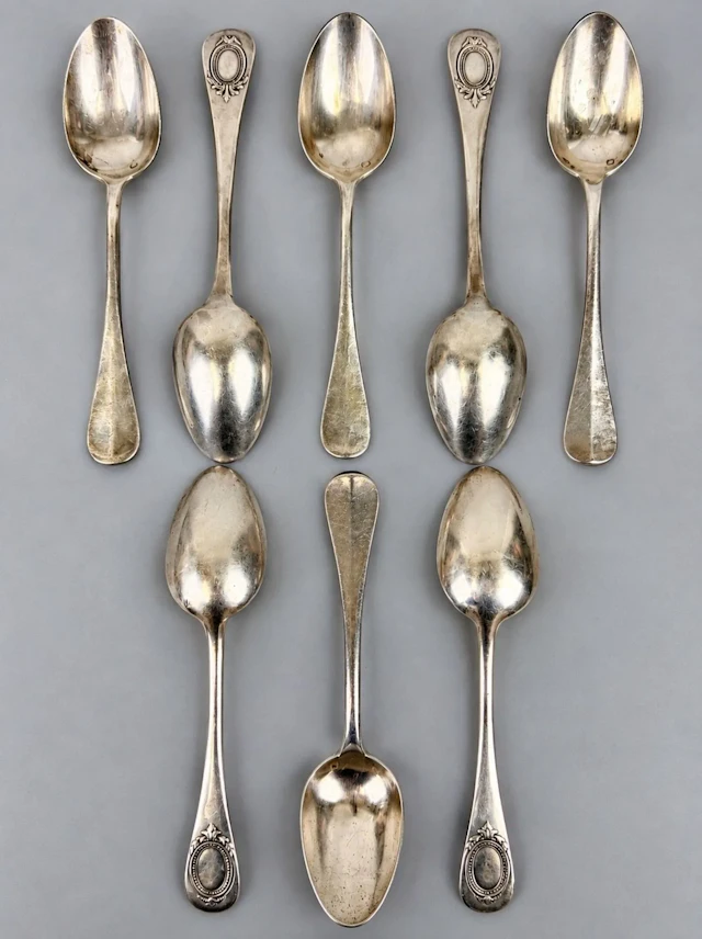 Set of 8 small 950-th silver teaspoons (Minerva hallmark); t - Lot 112