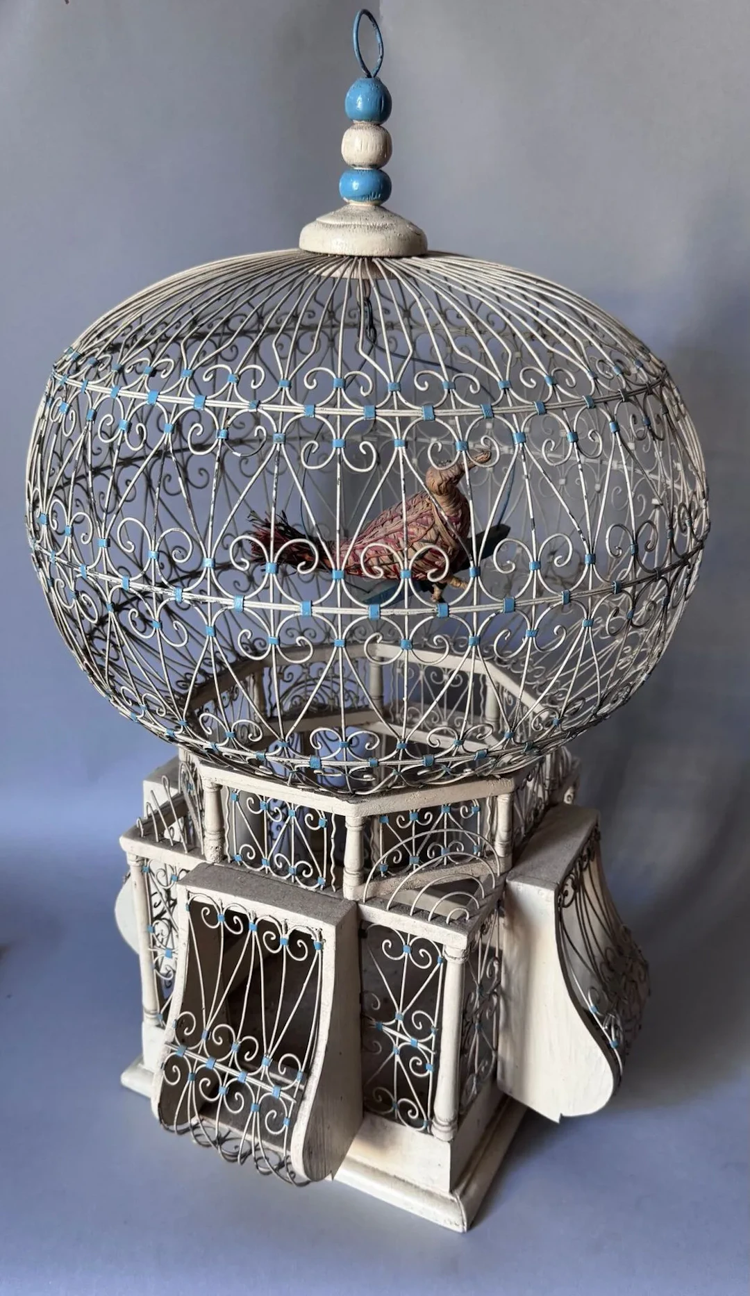 Decorative birdcage in the shape of a hot-air balloon, made - Lot 201