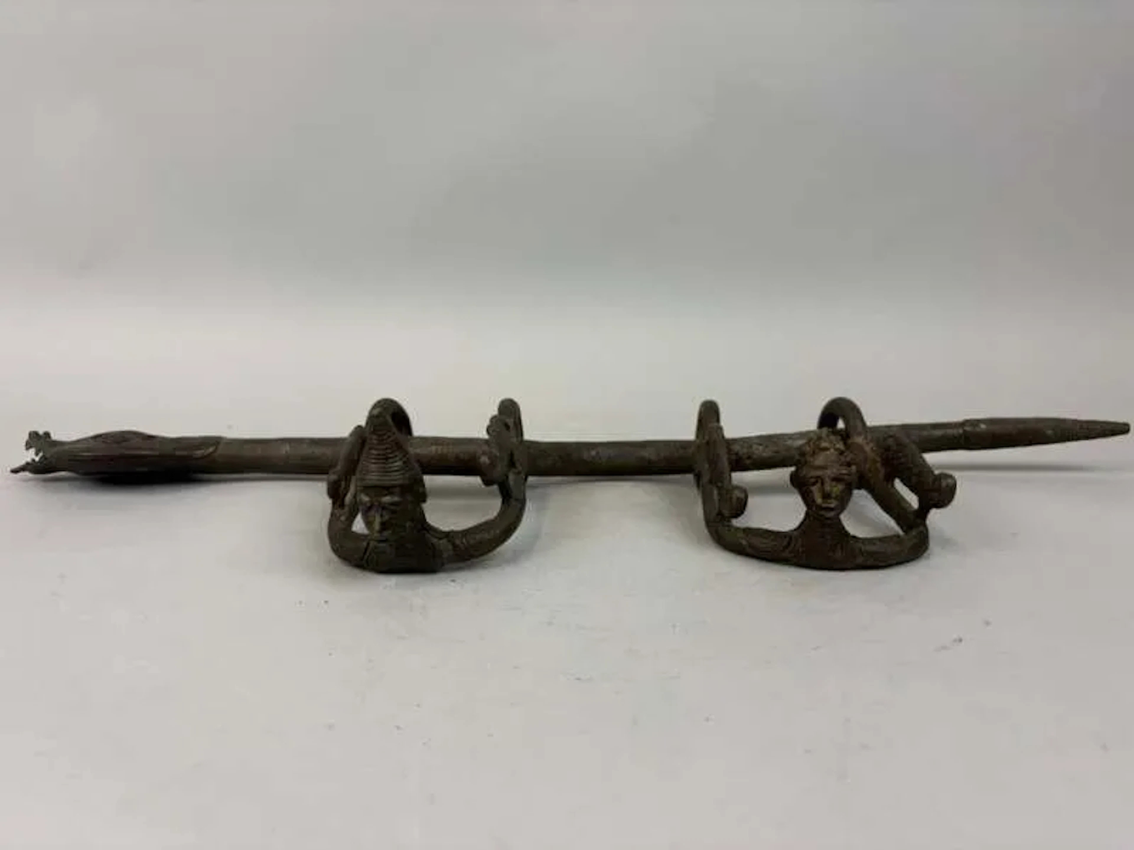 Decorative bronze object adorned with a reptile and featurin - Lot 225