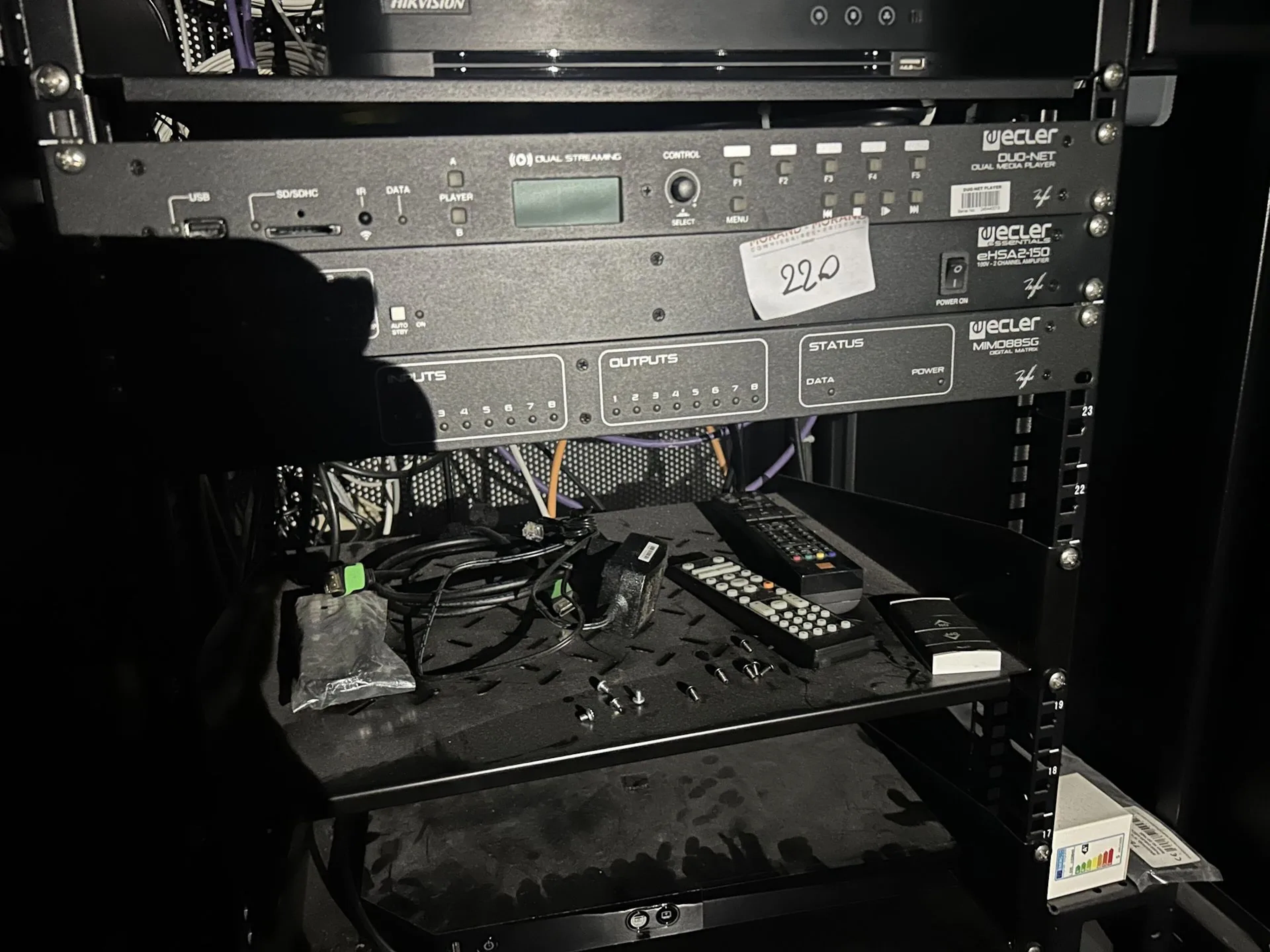 Système de sonorisation comprenant un double lecteur multimé - Lot 220