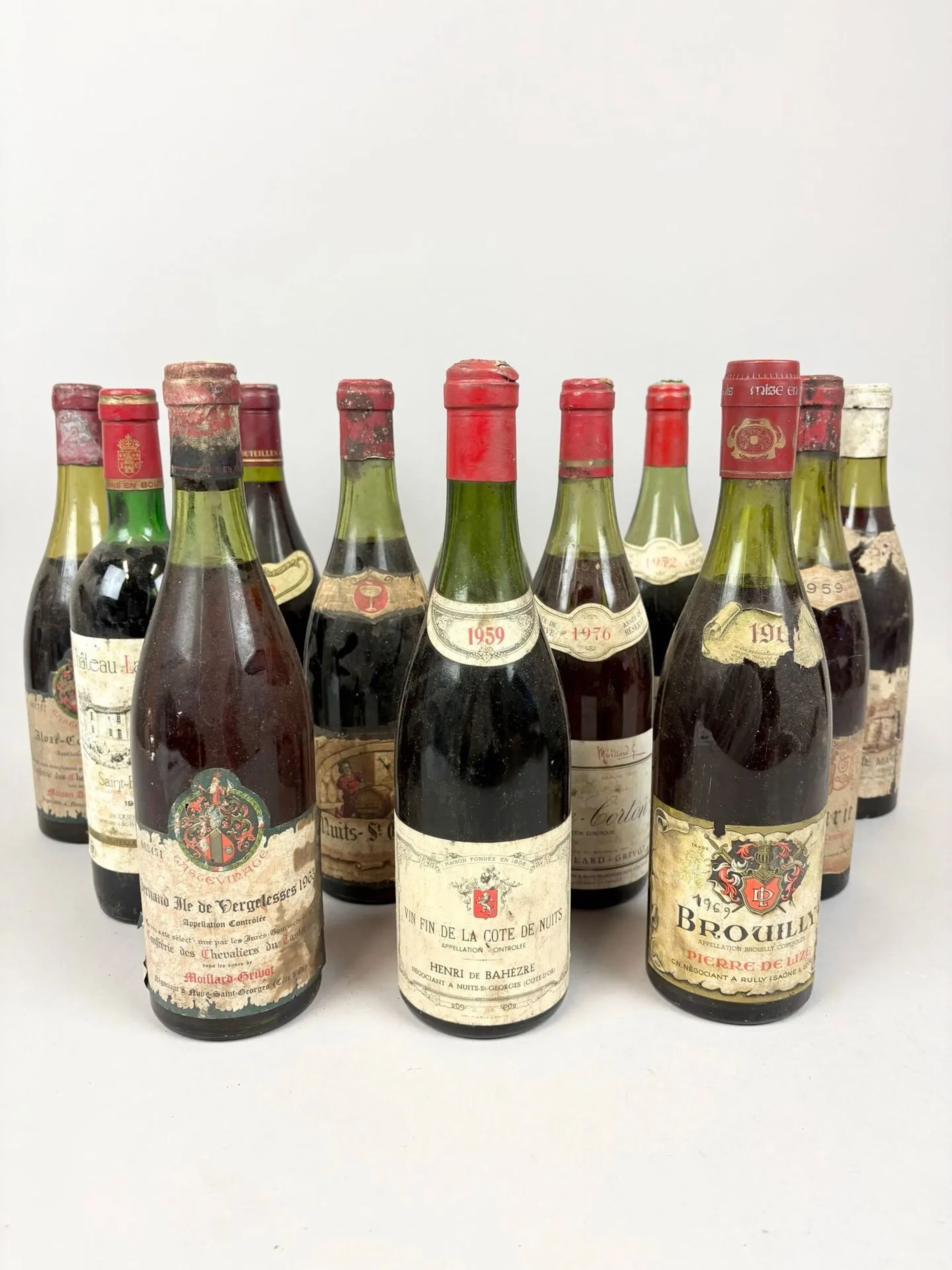 A selection of 12 bottles of wine: - Lot 166