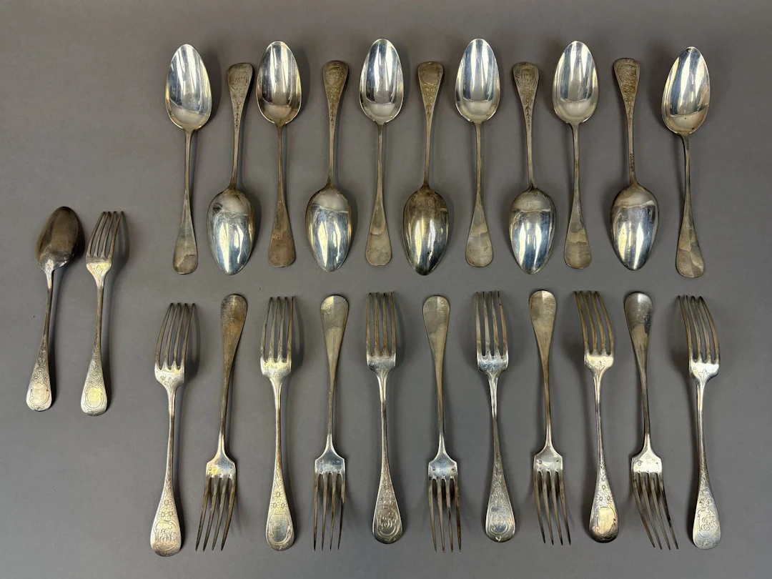 Set of 11 pieces of 950-th solid silver flatware (Minerva ha - Lot 115