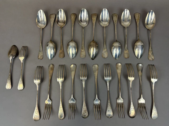 Set of 11 pieces of 950-th solid silver flatware (Minerva ha - Lot 115