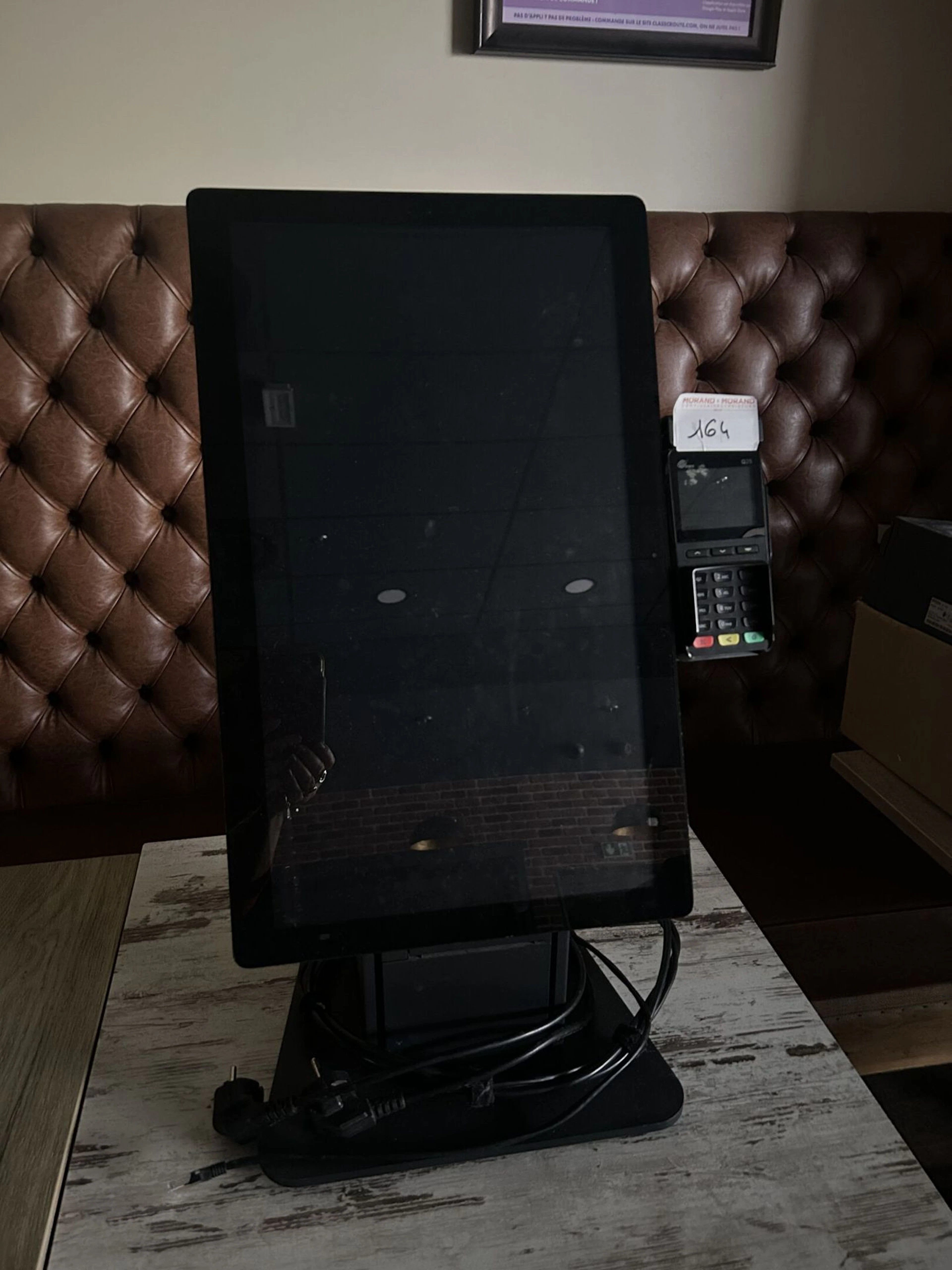 Borne interactive de commande avec Terminal de paiement - Lot 164