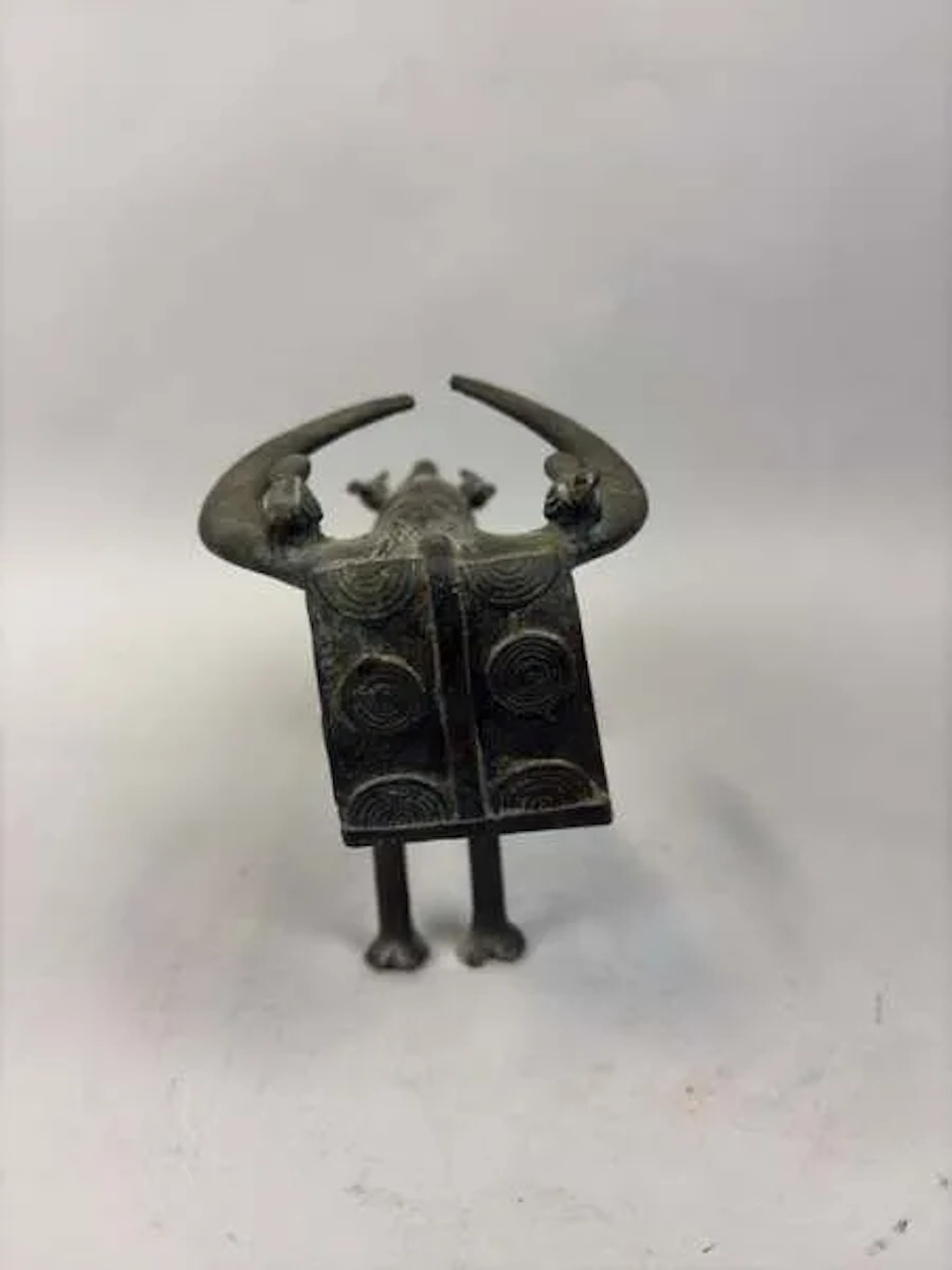 Zoomorphic figure cast in bronze using the lost-wax method, - Lot 223