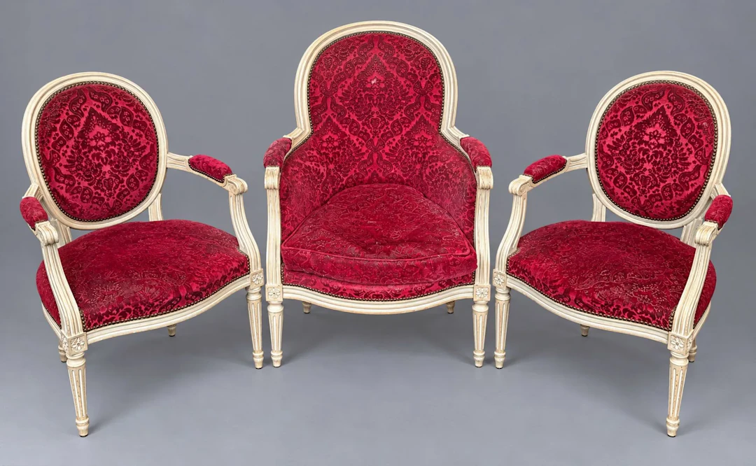 Furniture set consisting of a bergère and a pair of armchair - Lot 274