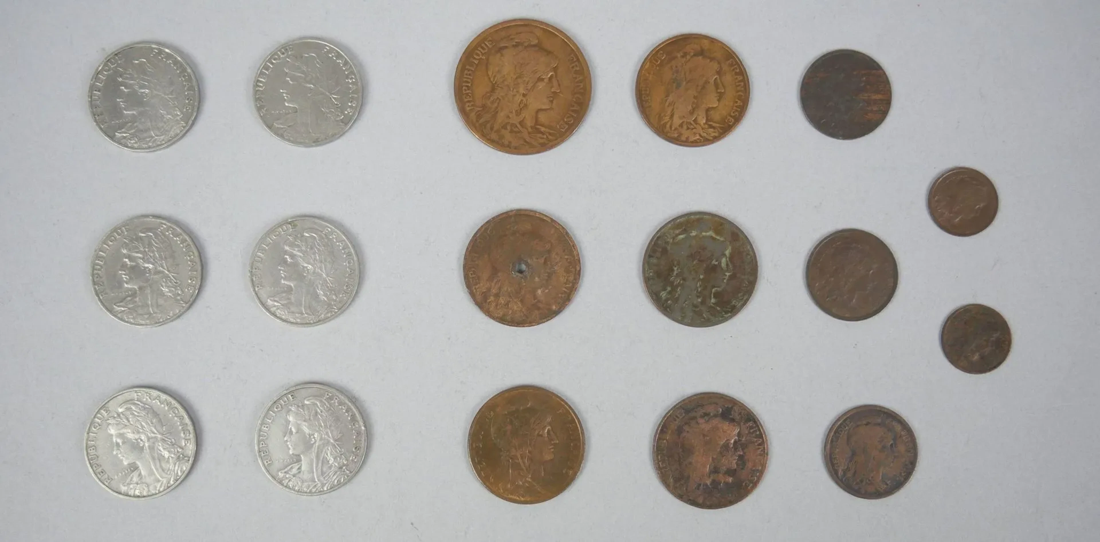 FRANCE. Set of 17 Dupuis and Patey coins. - Lot 100