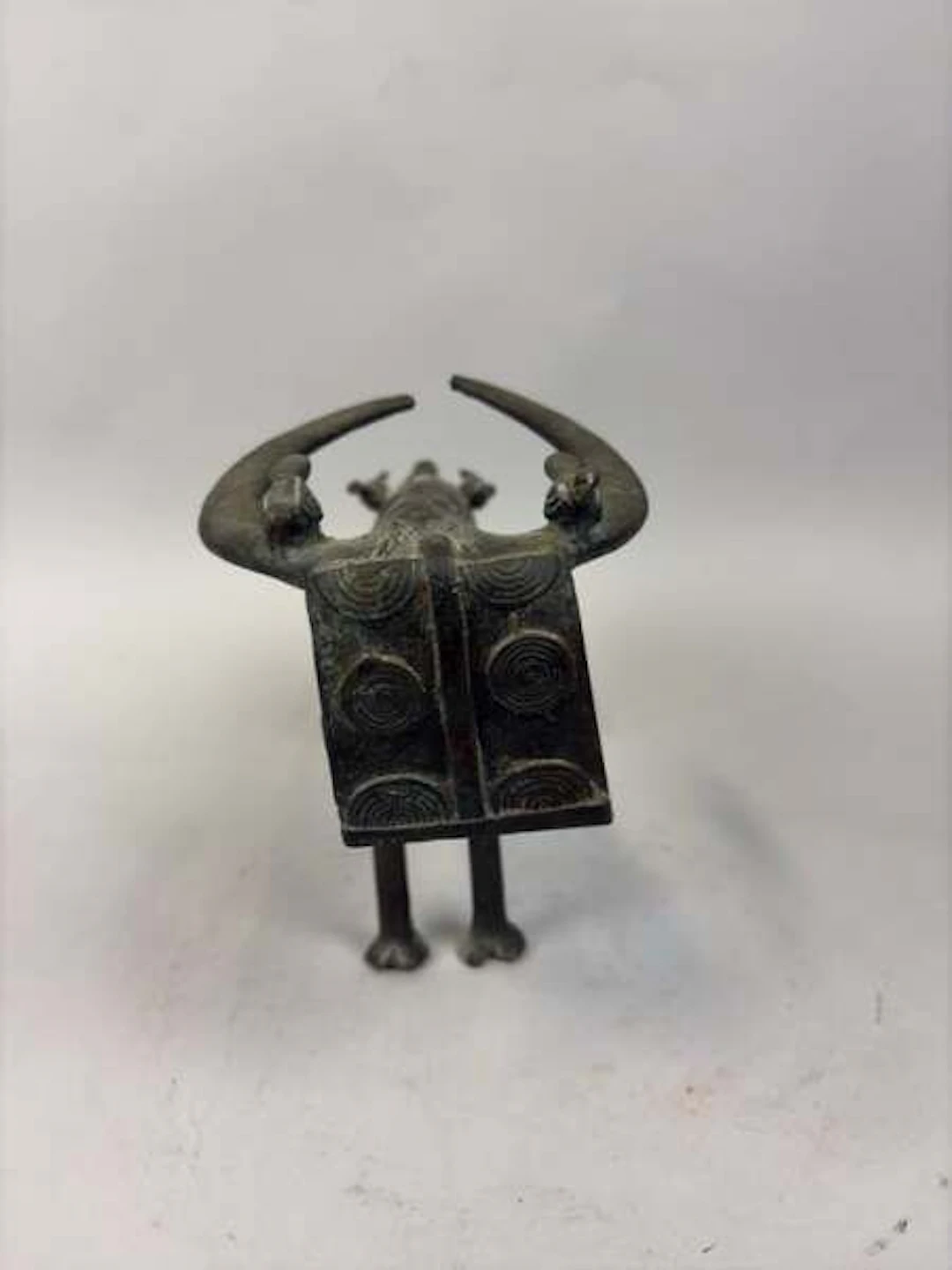 Zoomorphic figure cast in bronze using the lost-wax method, - Lot 223