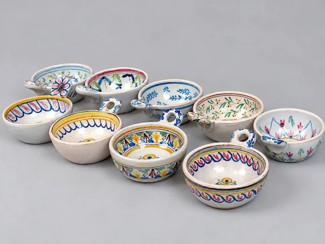 Set of 9 earthenware coffee cups with polychrome enamel deco - Lot 182