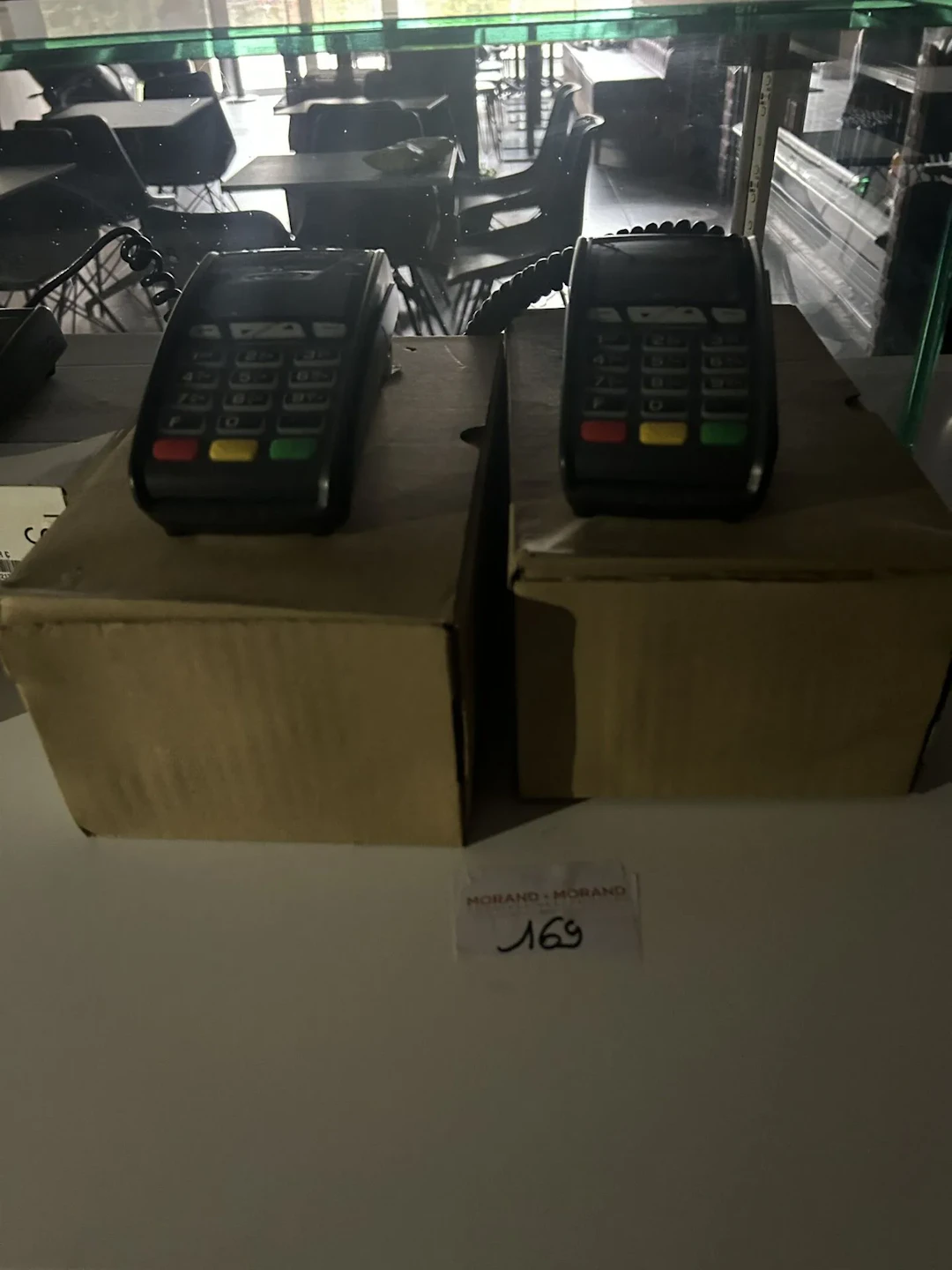 Lot comprenant 2 terminaux de paiement électroniques INGENIC - Lot 169