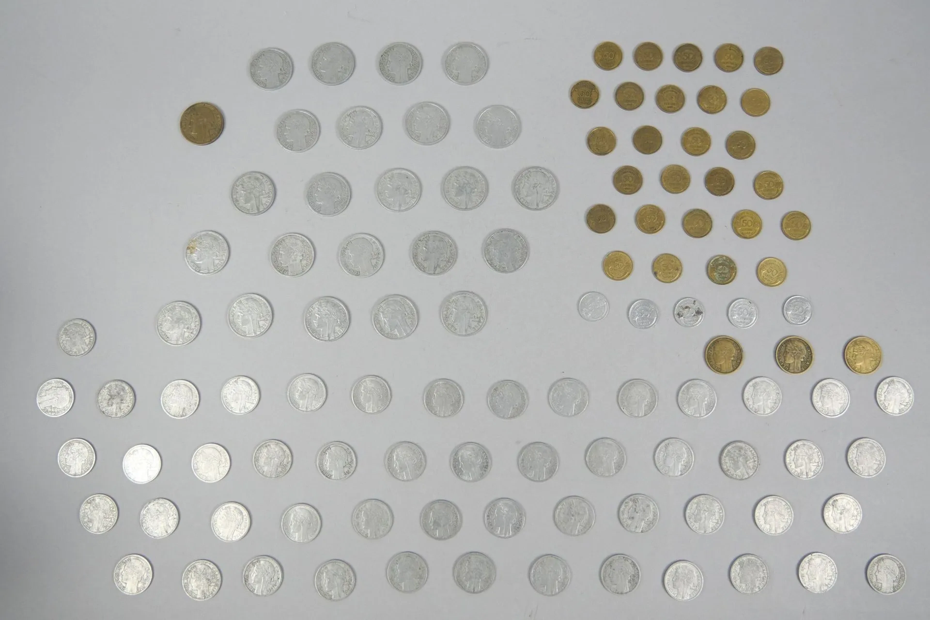 FRANCE. Set of 112 Morlon Coins. - Lot 96