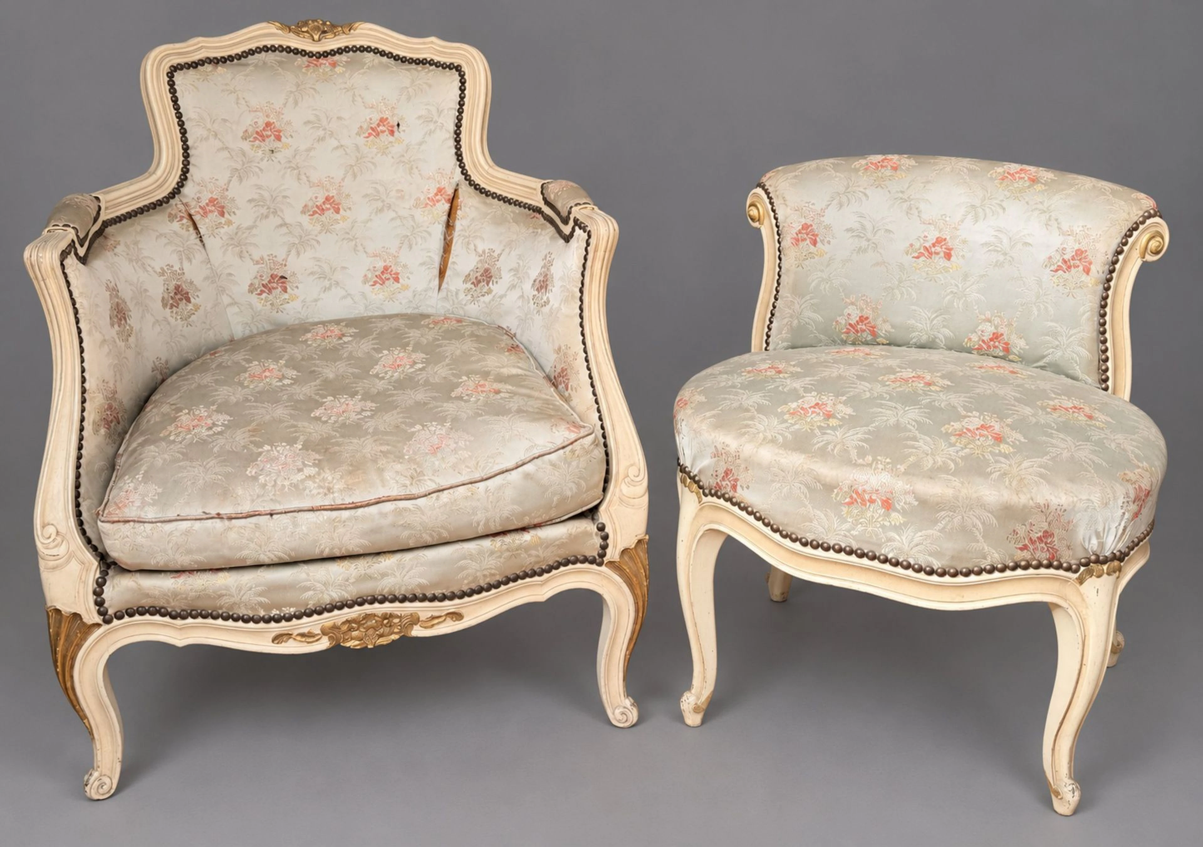 Furniture set consisting of a bergère and a chaise longue in - Lot 250