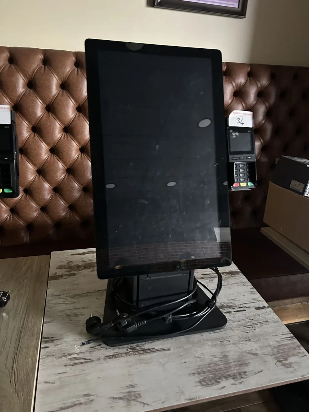 Borne interactive de commande avec Terminal de paiement - Lot 164