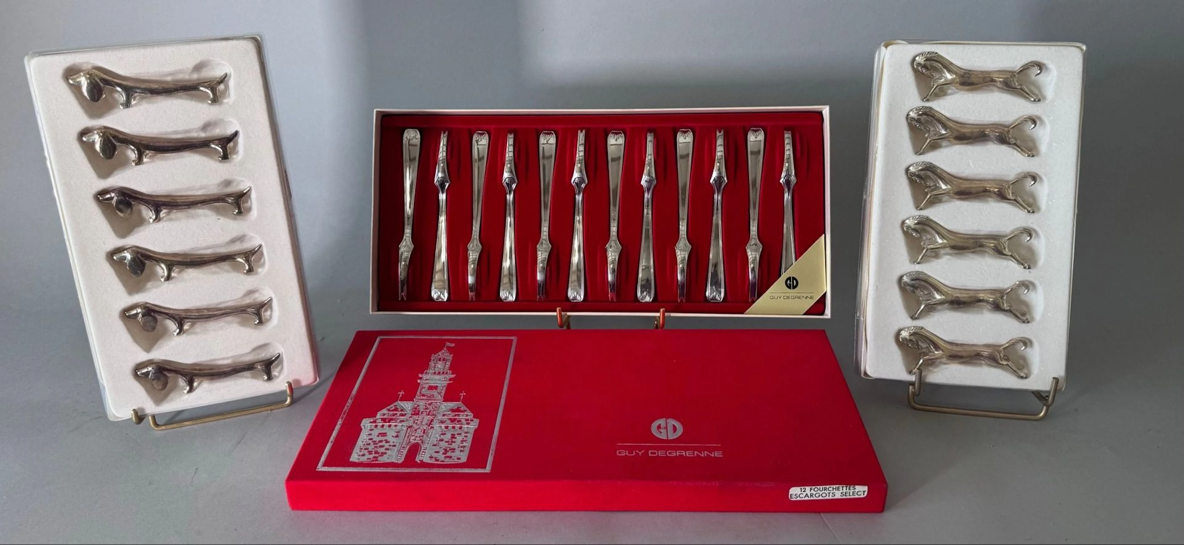 Silver plated metal set including: - Lot 184