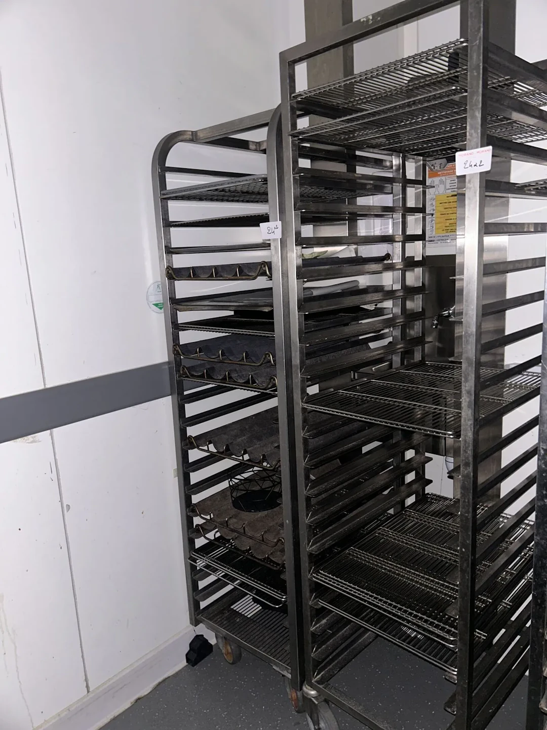 2 échelles à pâtisserie - Lot 154