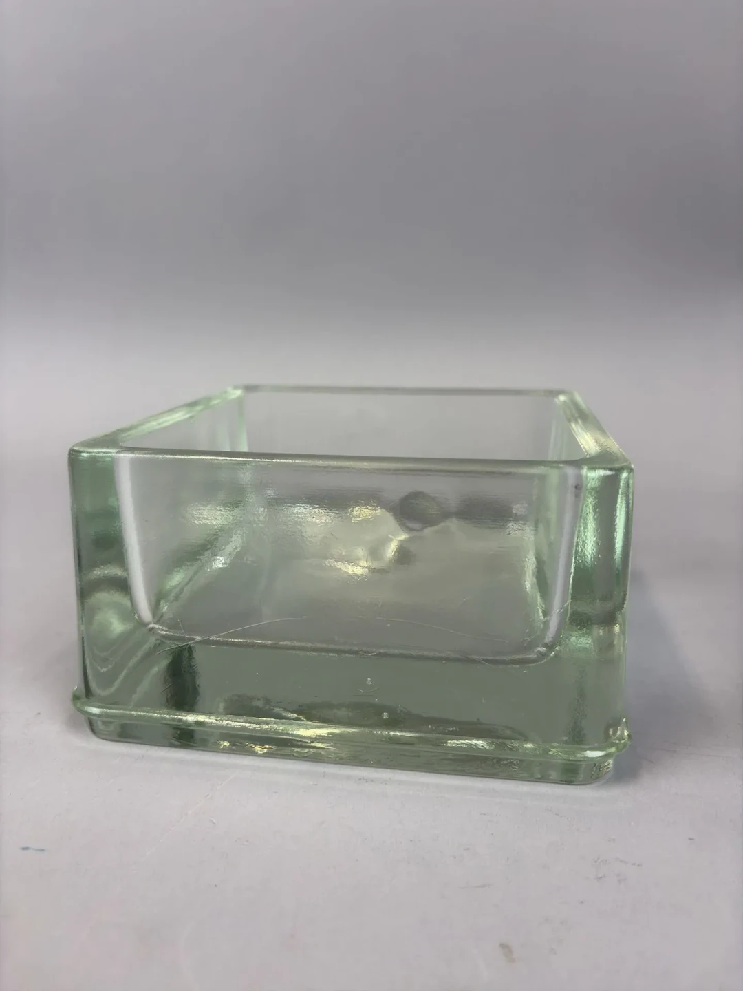 Commonly attributed to Charlotte PERRIAND (1903–1999) and LE - Lot 266