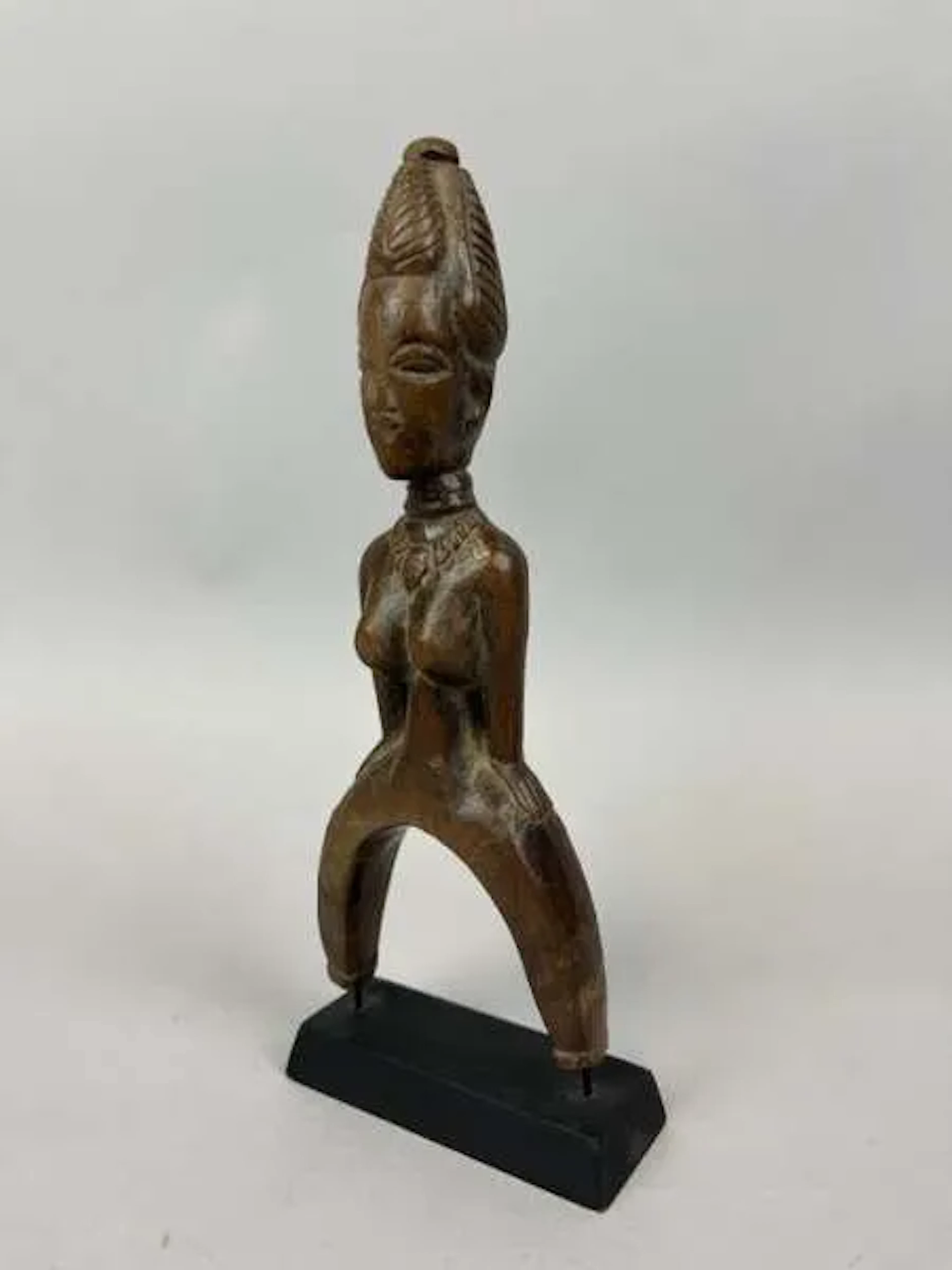 Anthropomorphic slingshot - Lot 204