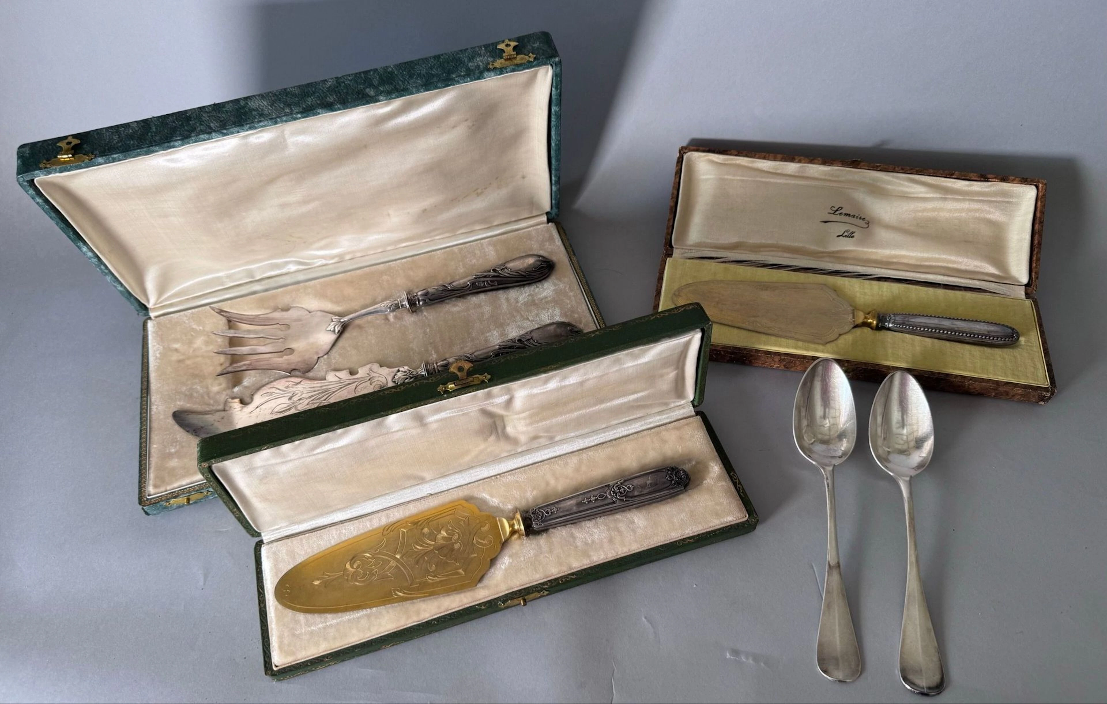 Silver and silver-plated set consisting of: - Lot 174