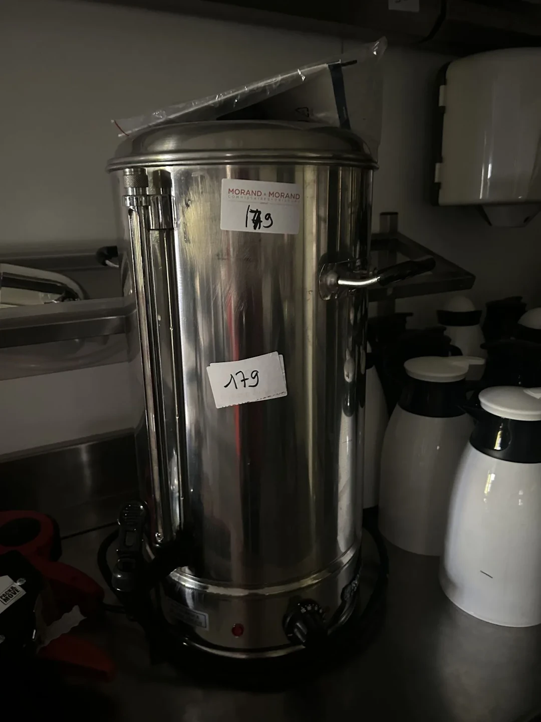 Distributeur eau chaude ROYAL CATERING - Lot 179