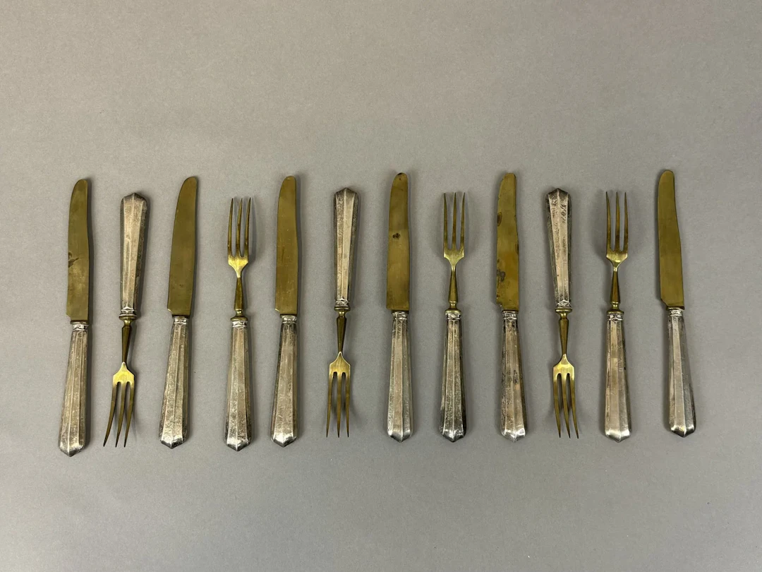Set of 6 dessert spoons in 950-thousandths silver (Minerva h - Lot 122