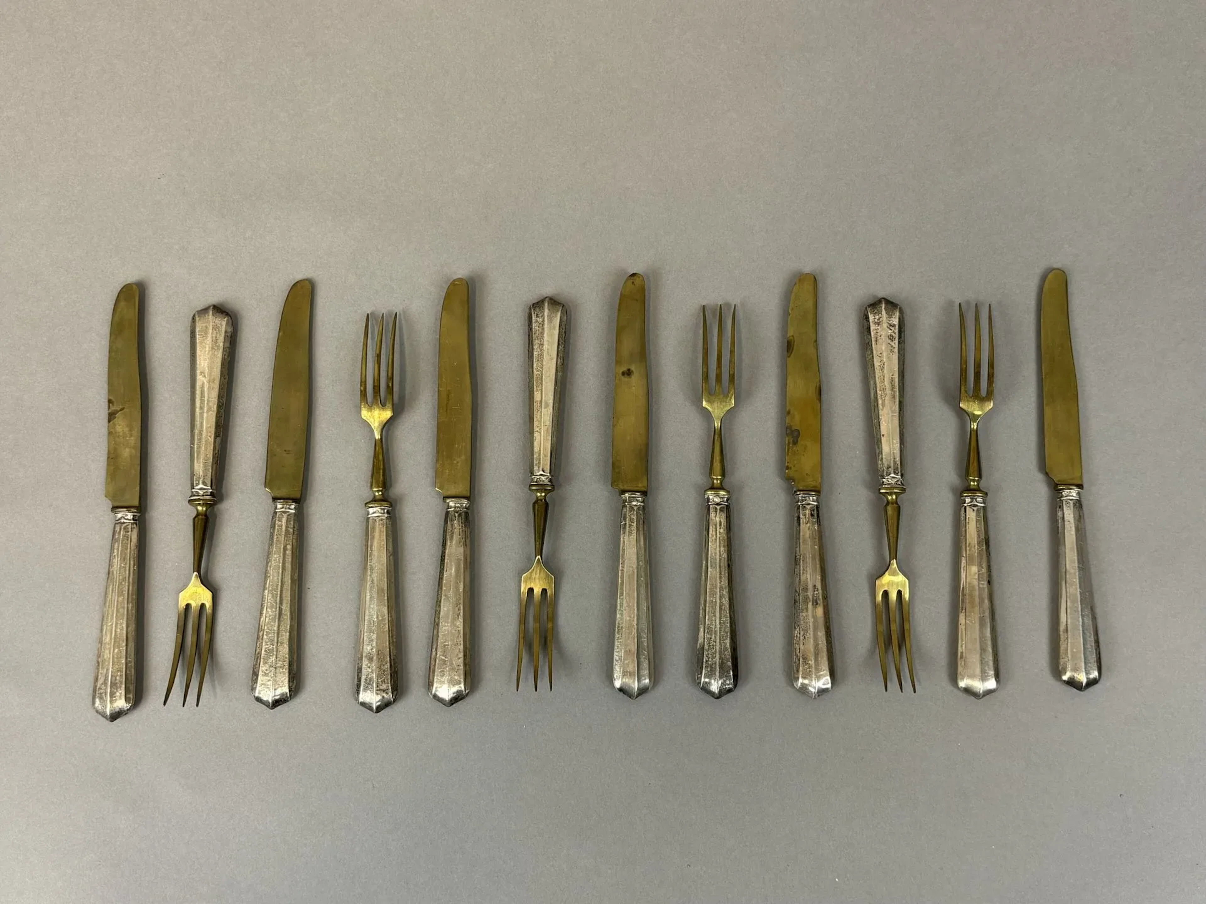 Set of 6 dessert spoons in 950-thousandths silver (Minerva h - Lot 122