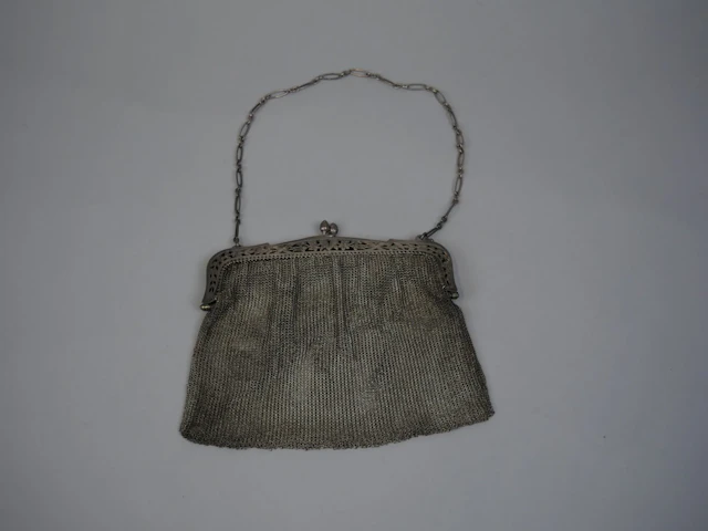 800-thousandths silver clutch bag (boar's head hallmark) wit - Lot 119