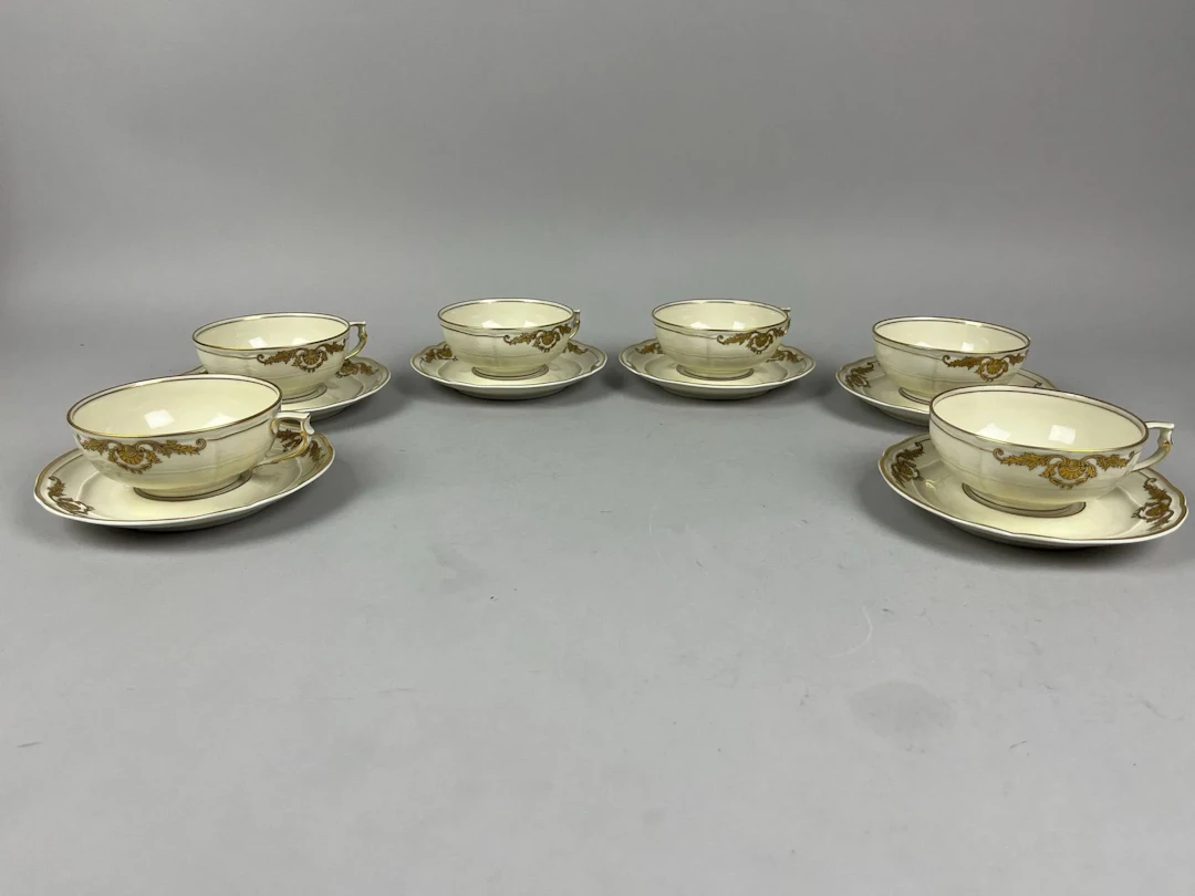L.BERNARDAUD & CIE - LIMOGES - Lot 174