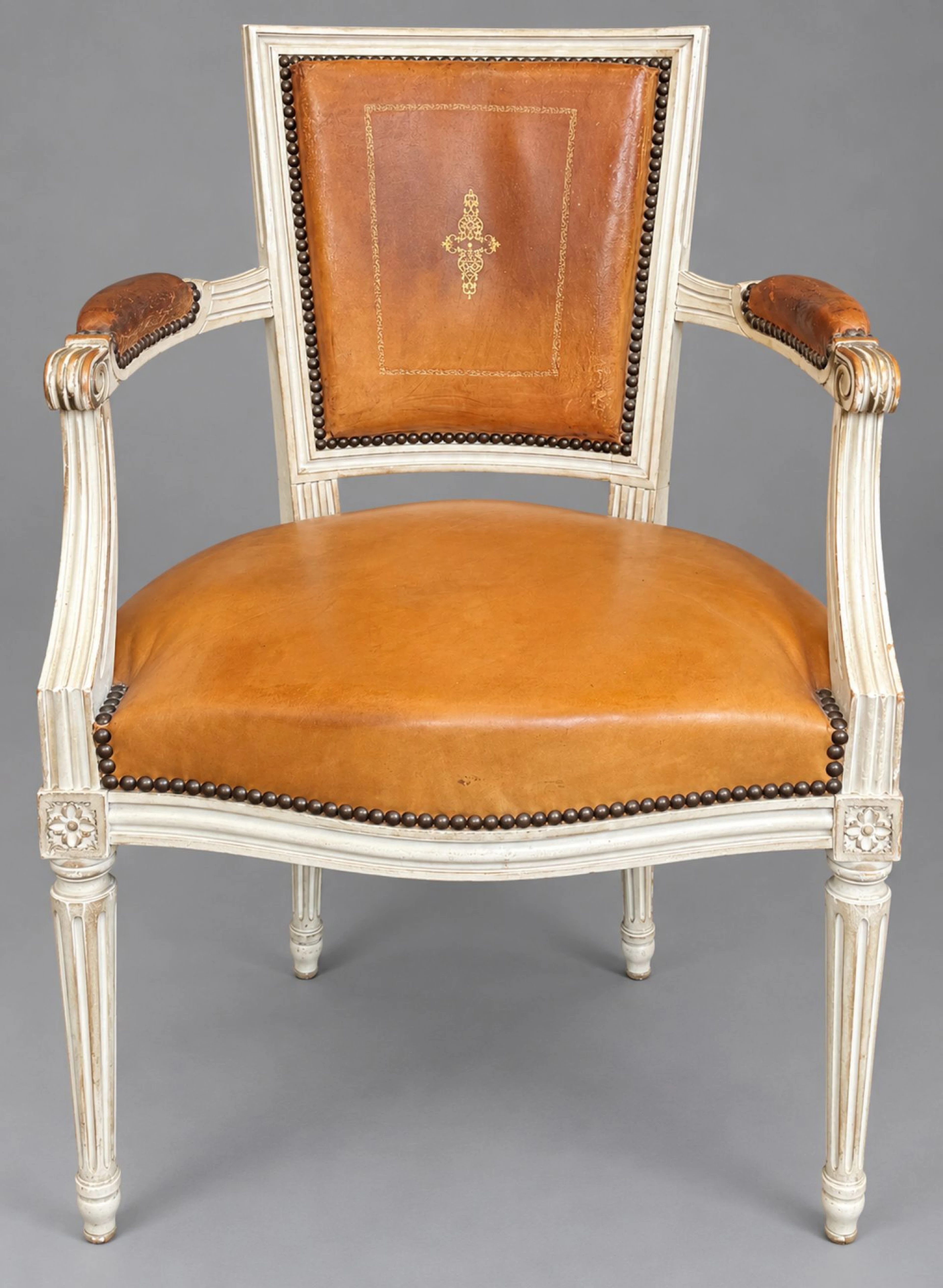 Lacquered wooden armchair with molded and carved details, ta - Lot 260