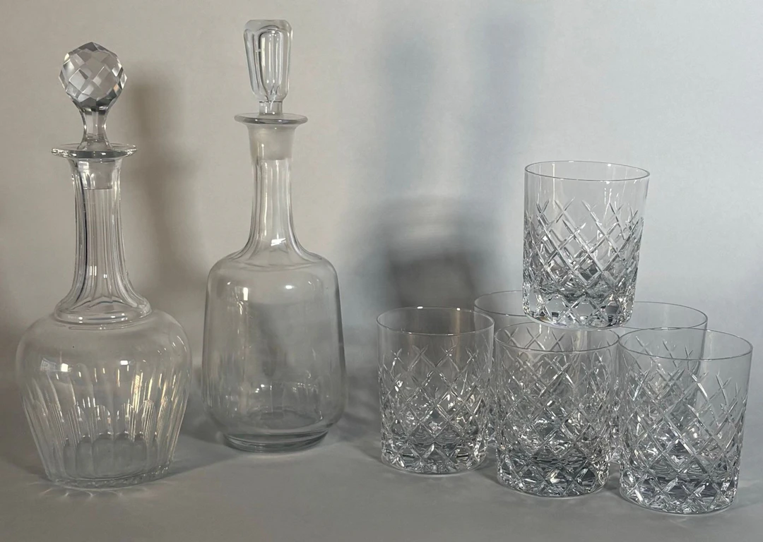 Set of crystal pieces including: - Lot 195