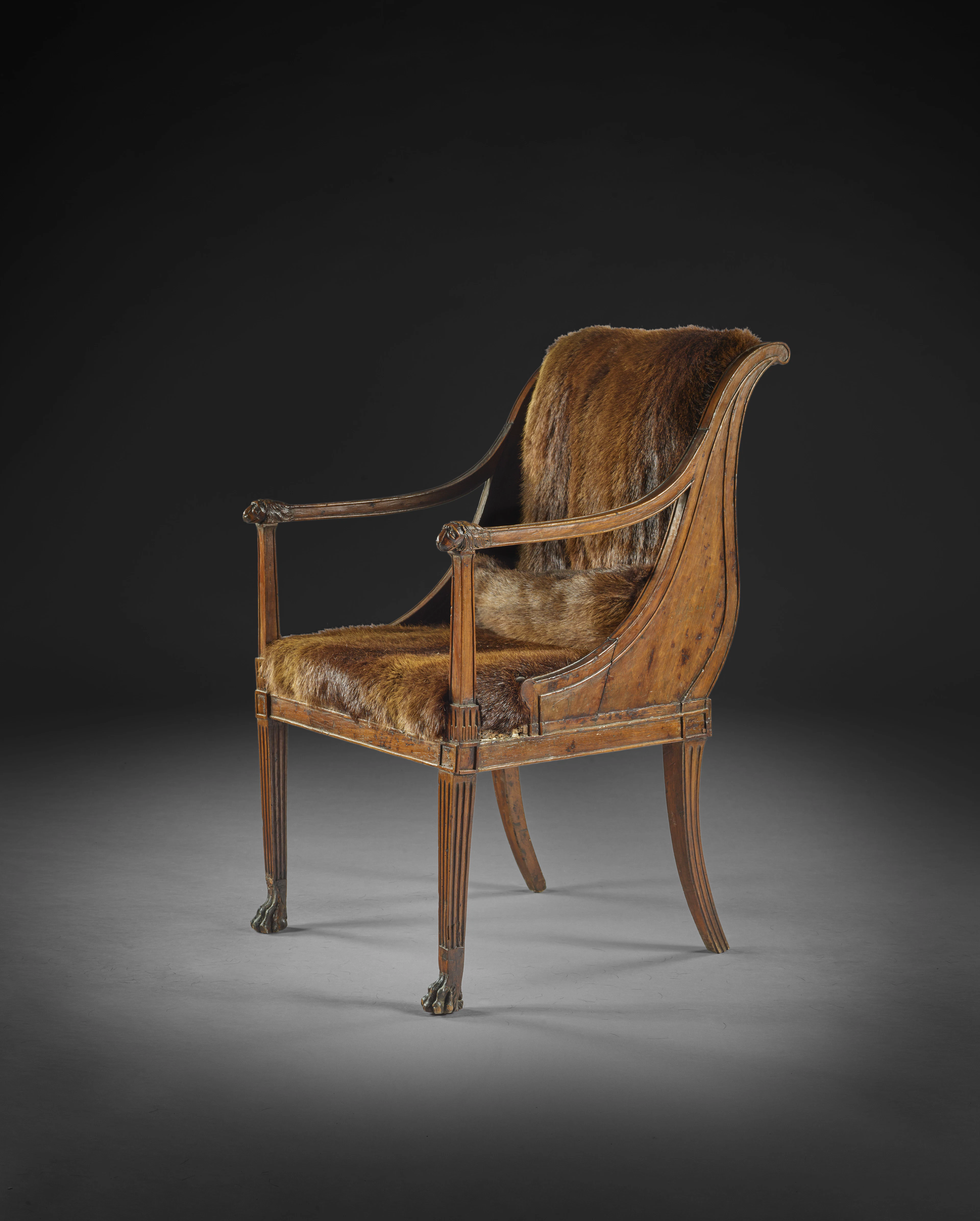 FAUTEUIL D'ÉPOQUE NÉOCLASSIQUE