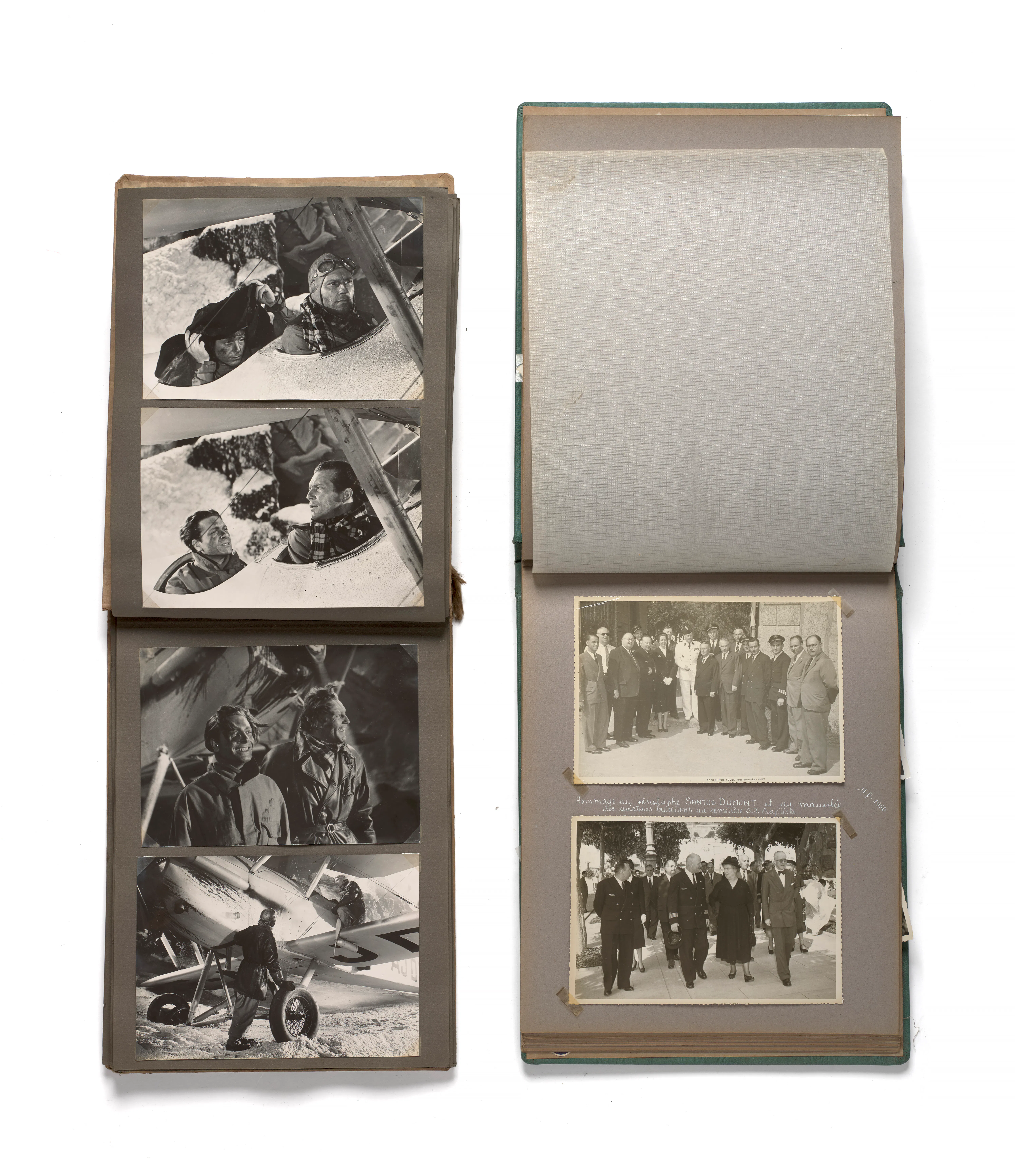 DEUX ALBUMS DE PHOTOGRAPHIES