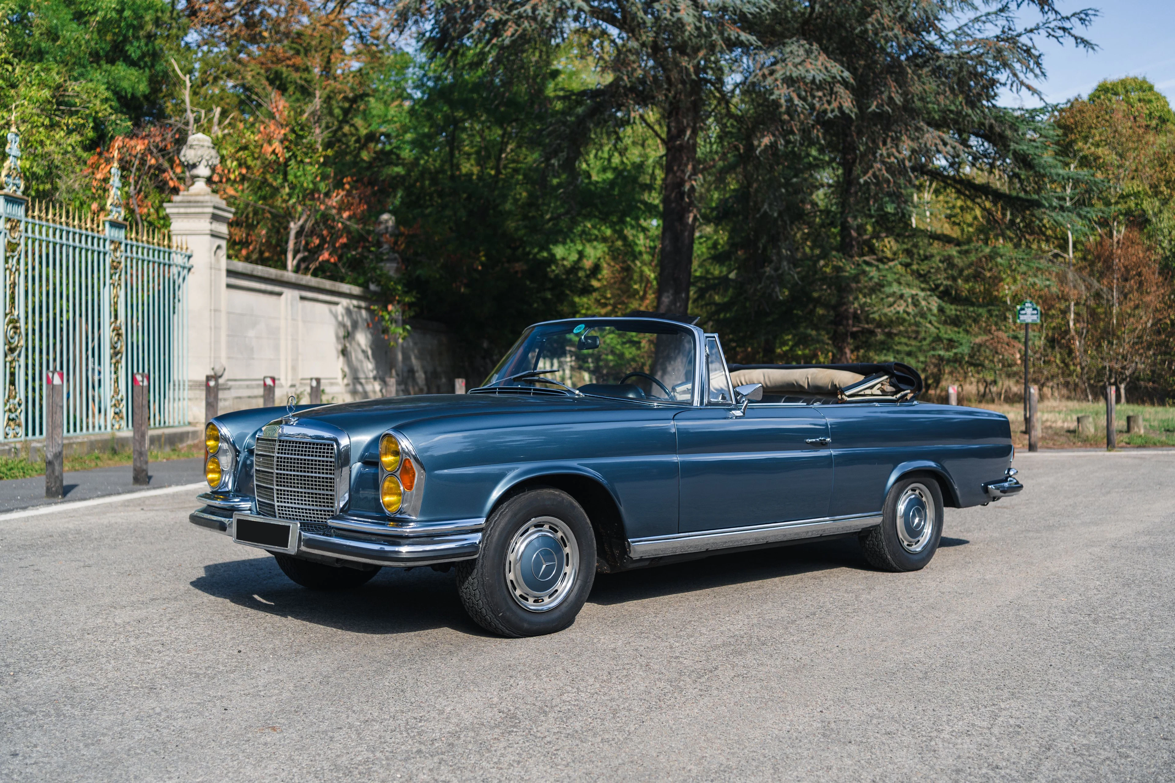 1970 Mercedes-Benz 280 SE 3.5L Convertible