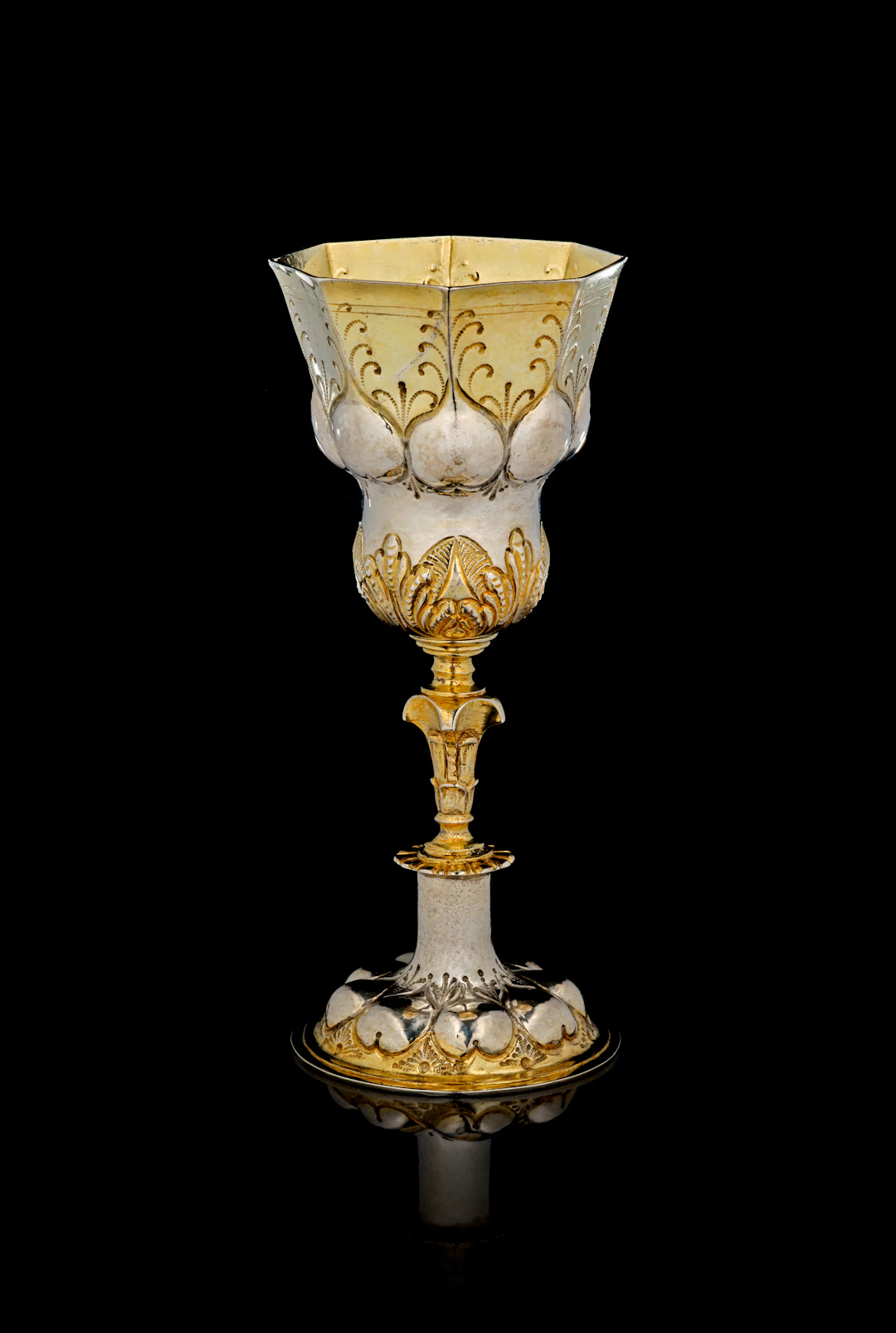 A Swiss parcel-gilt silver cup, Johann Nüwenmeister, Fribourg, 1641-1665
