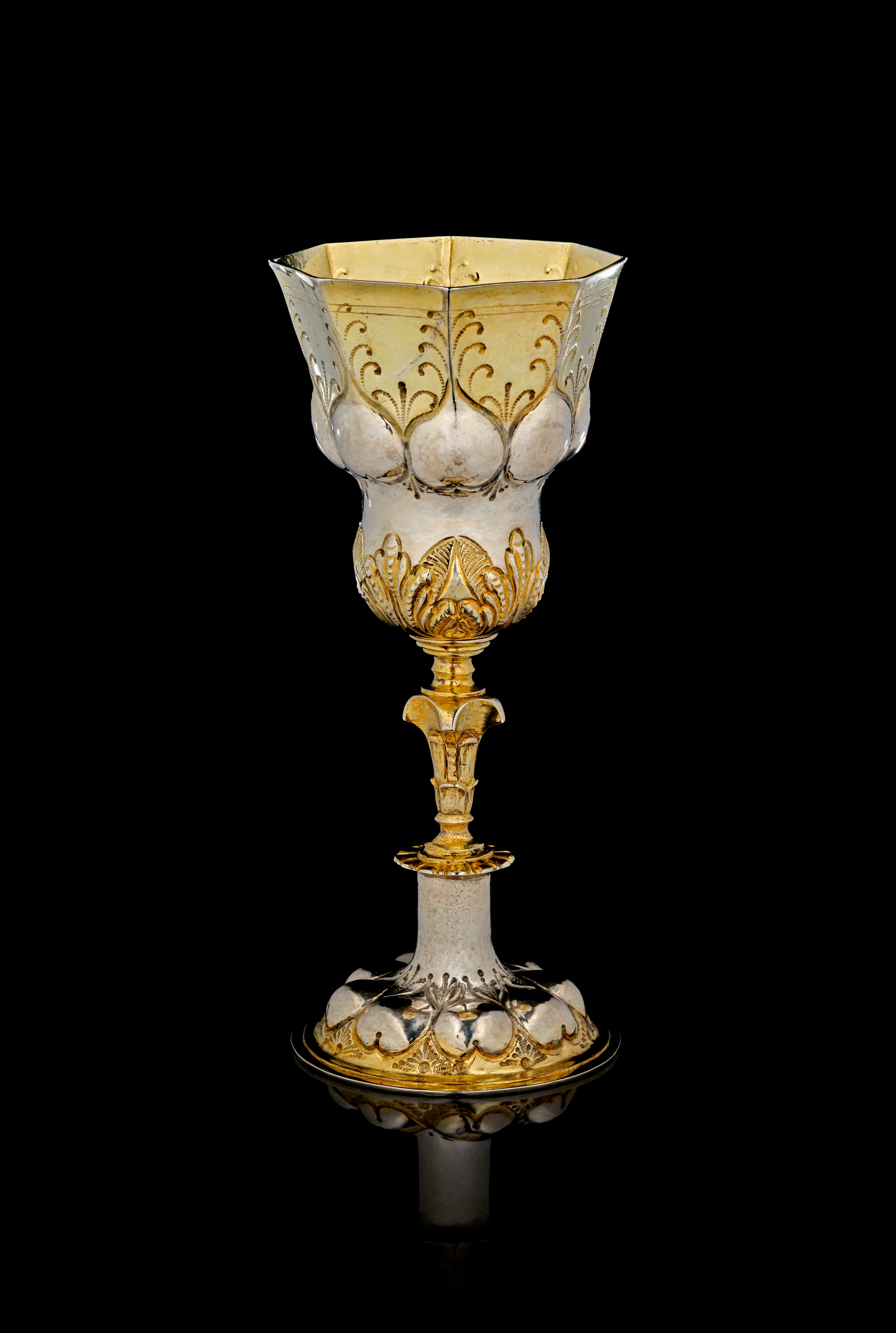 A Swiss parcel-gilt silver cup, Johann Nüwenmeister, Fribourg, 1641-1665