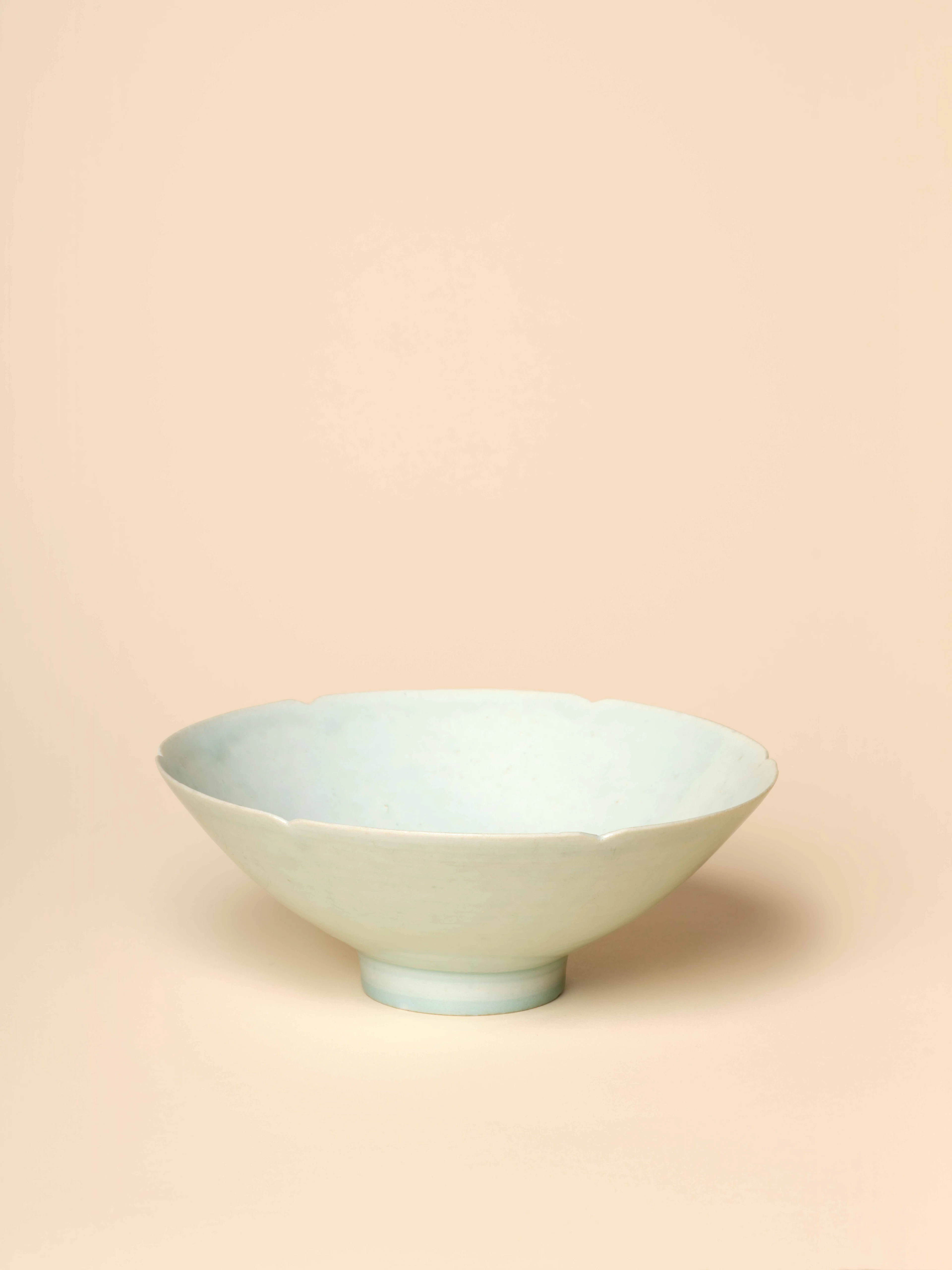 COUPE EN PORCELAINE QINGBAI, Chine, dynastie Song du Nord (960–1127)