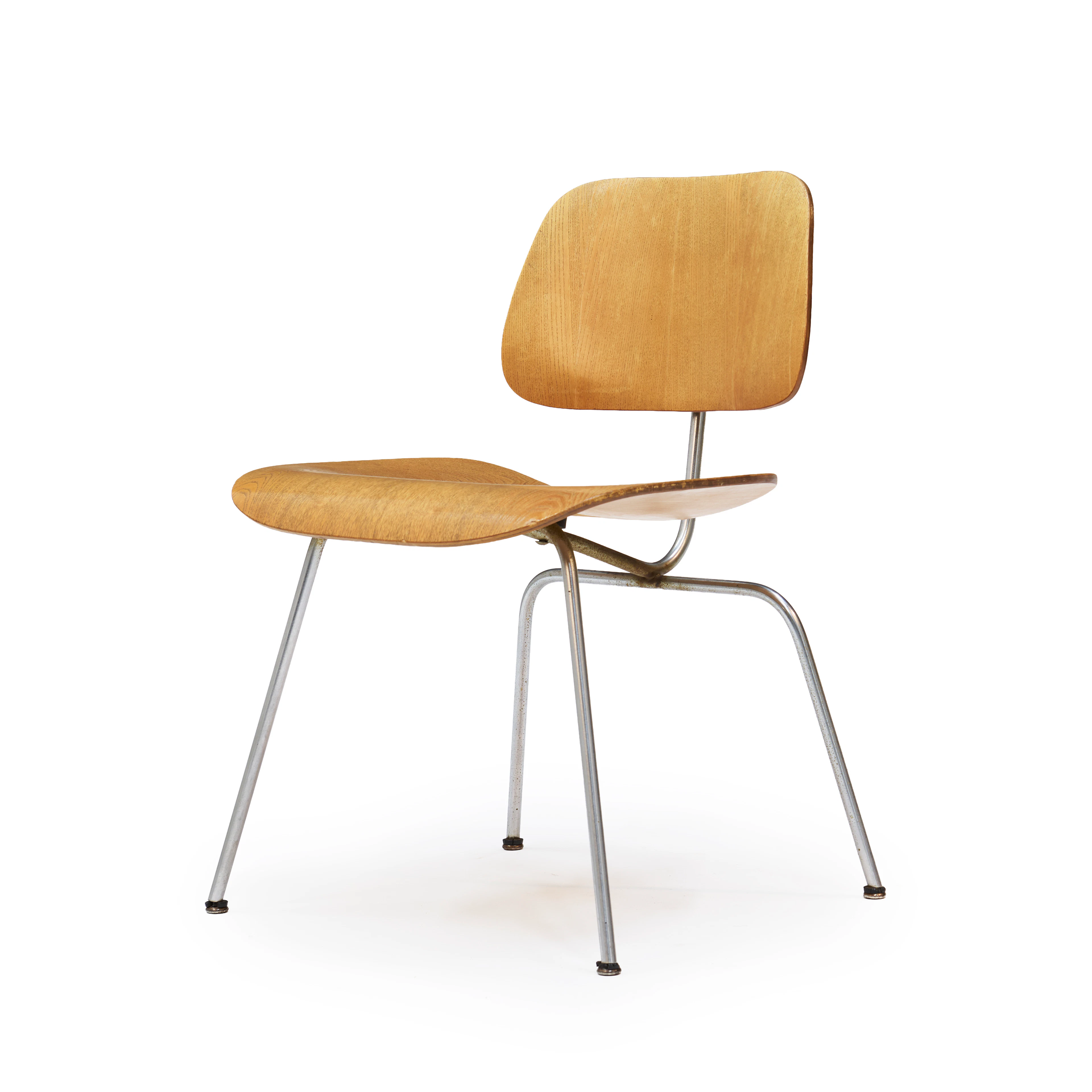 Chaise DCM - modèle créé en 1946