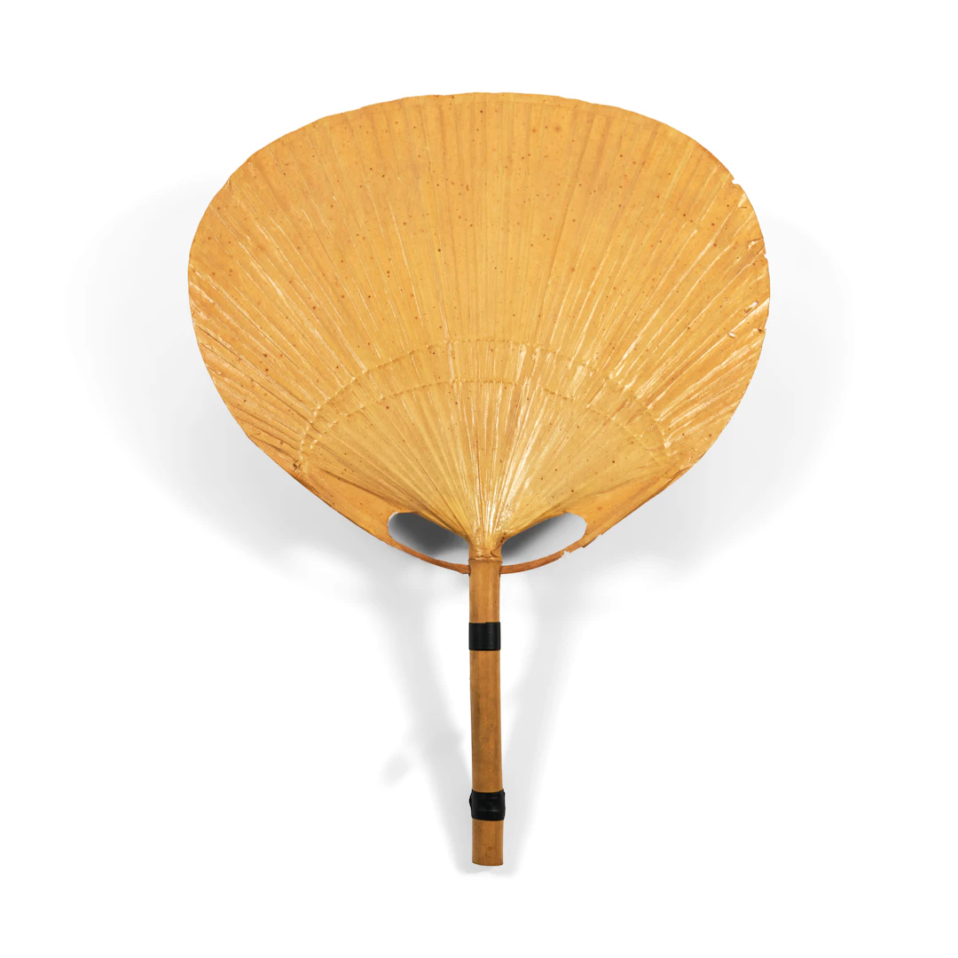 Applique murale "Uchiwa III" - modèle créé en 1973