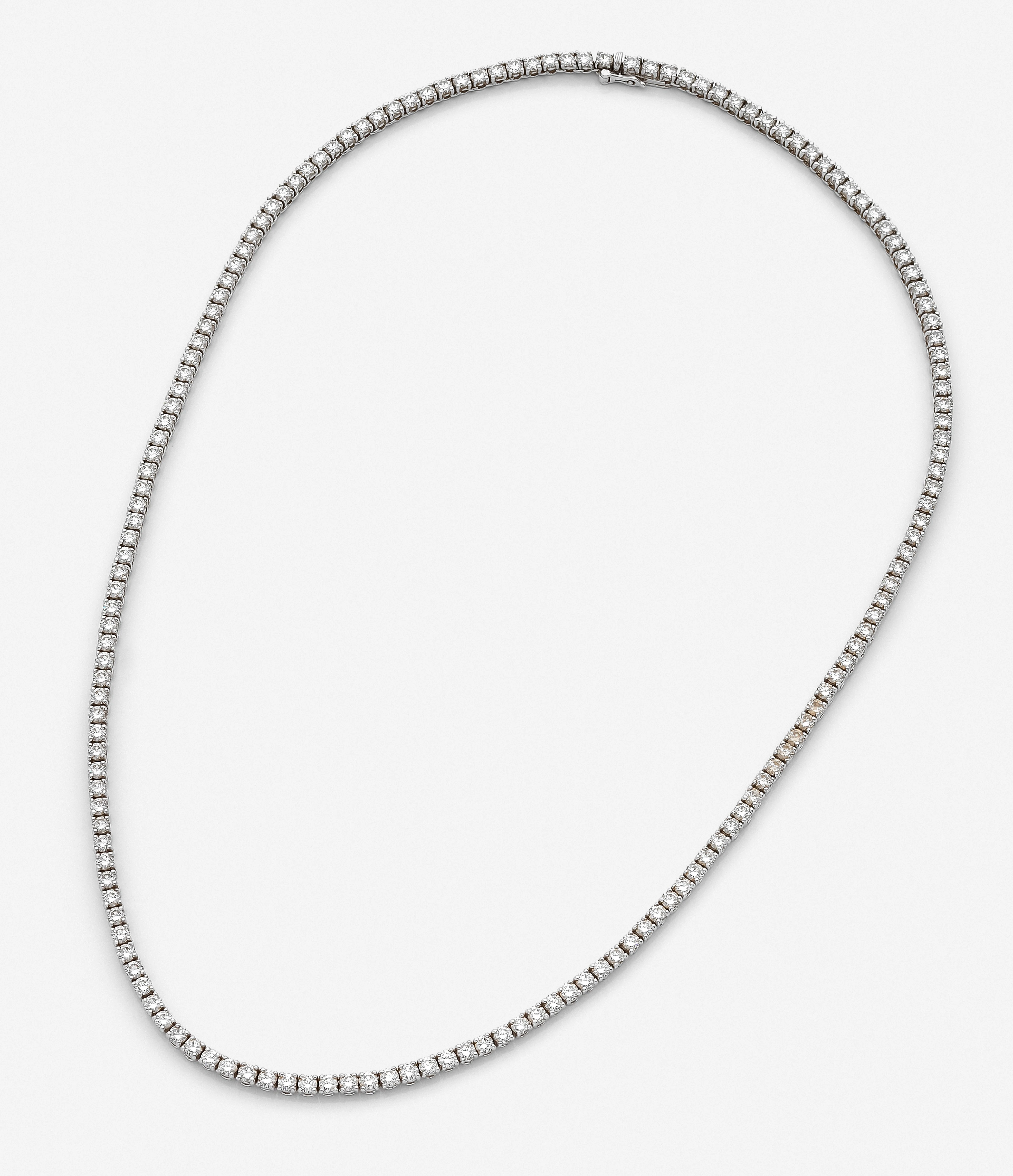 - CARTIER Collier "Lignes Essentielles"