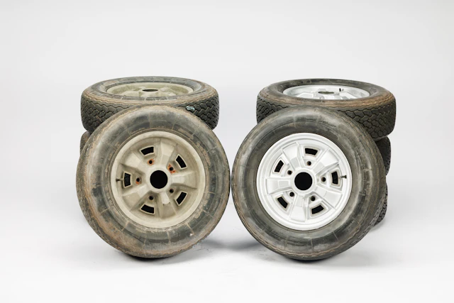 Citroën SM – Michelin resin wheels No reserve