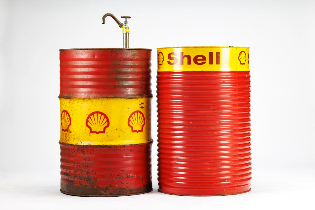 Shell - Oil drums No reserve