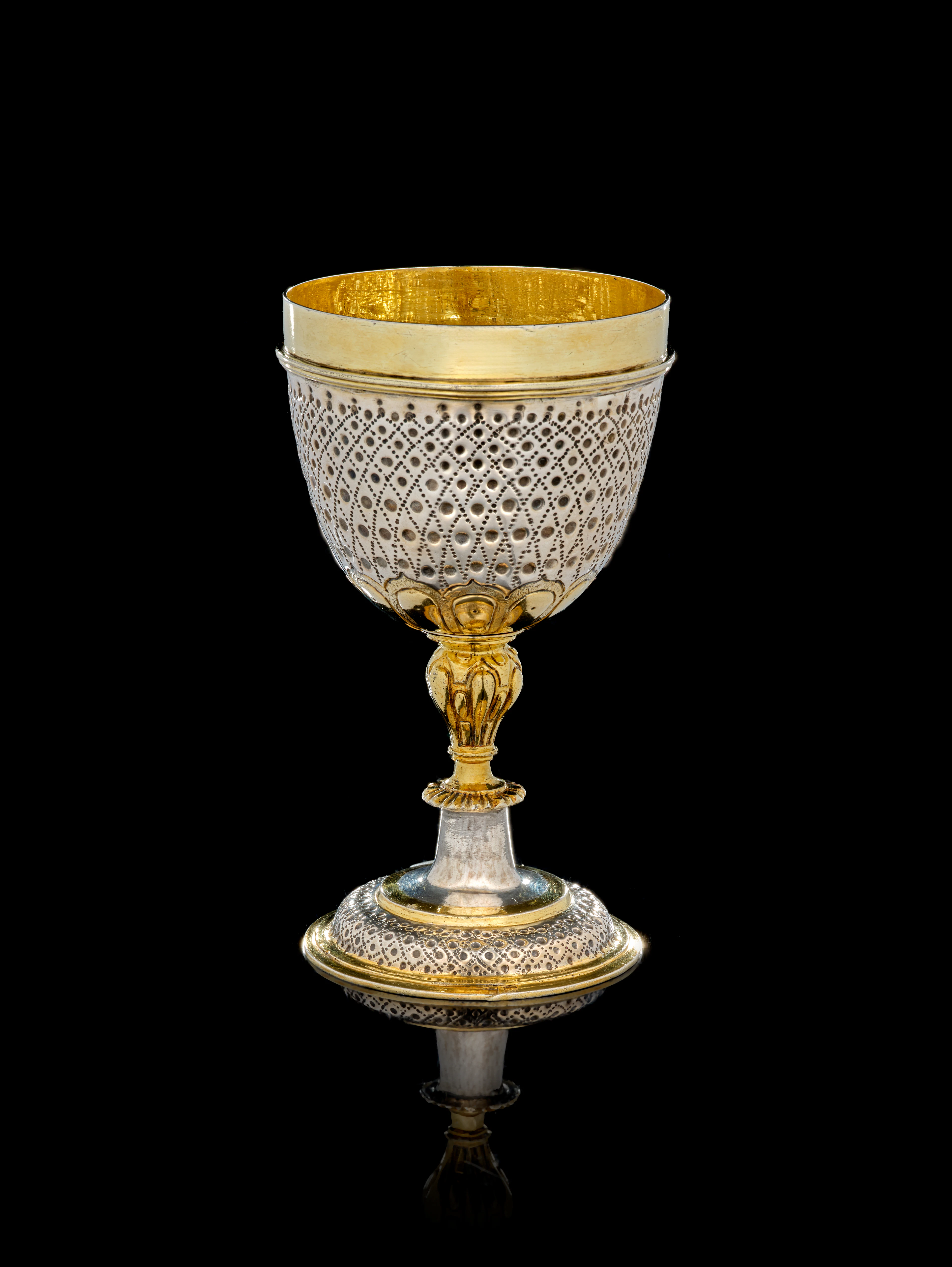 A Swiss parce-gilt silver cup, Hans Heinrich I Kilchsperger, Zurich, circa 1620