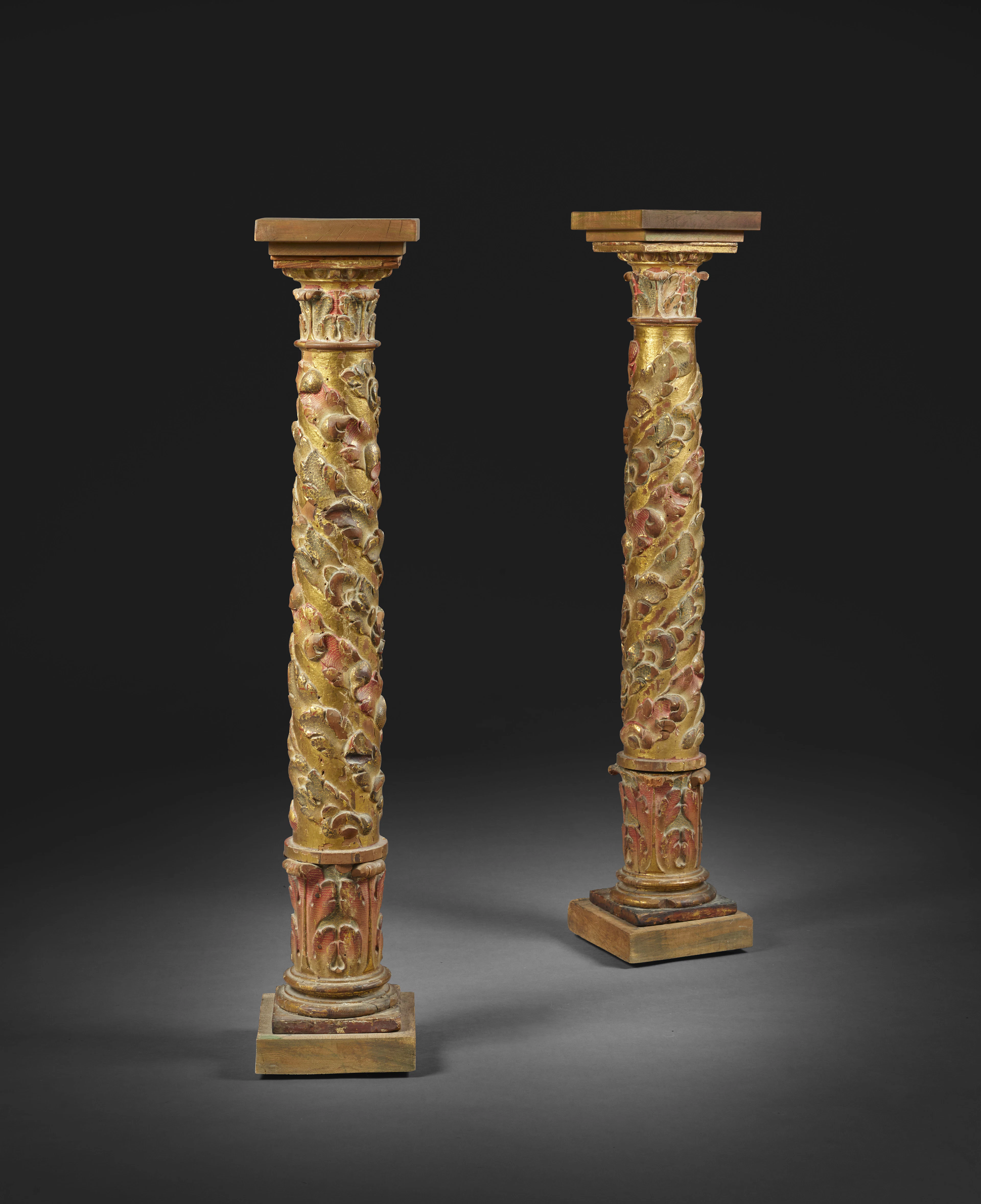 PAIRE DE COLONNES, TRAVAIL PROBABLEMENT ITALIEN D'ÉPOQUE BAROQUE